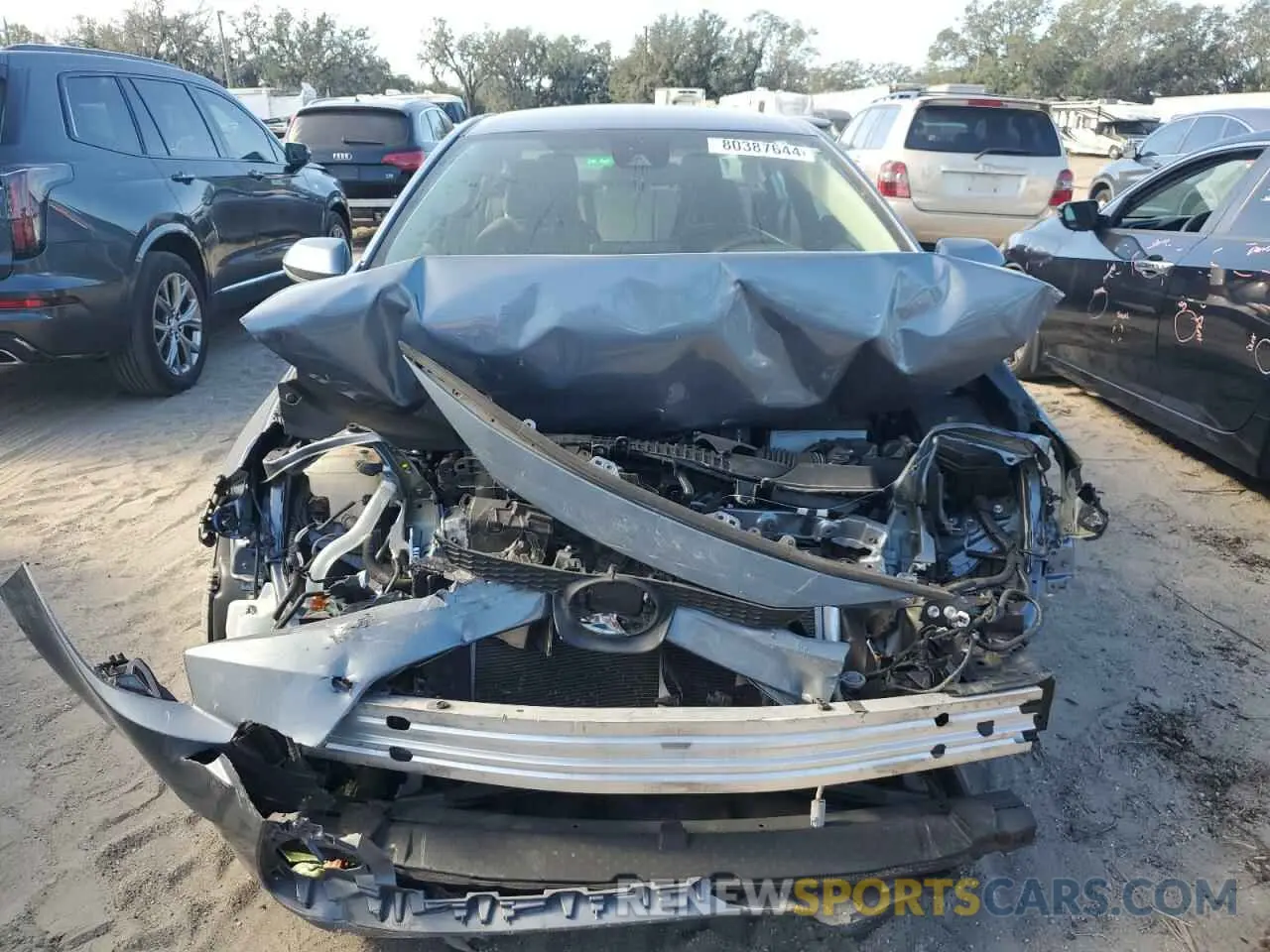 5 Photograph of a damaged car 5YFDPMAE2NP333716 TOYOTA COROLLA 2022