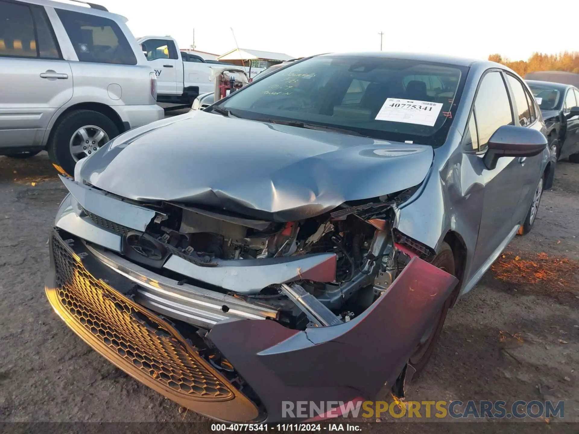 6 Photograph of a damaged car 5YFDPMAE2NP367588 TOYOTA COROLLA 2022