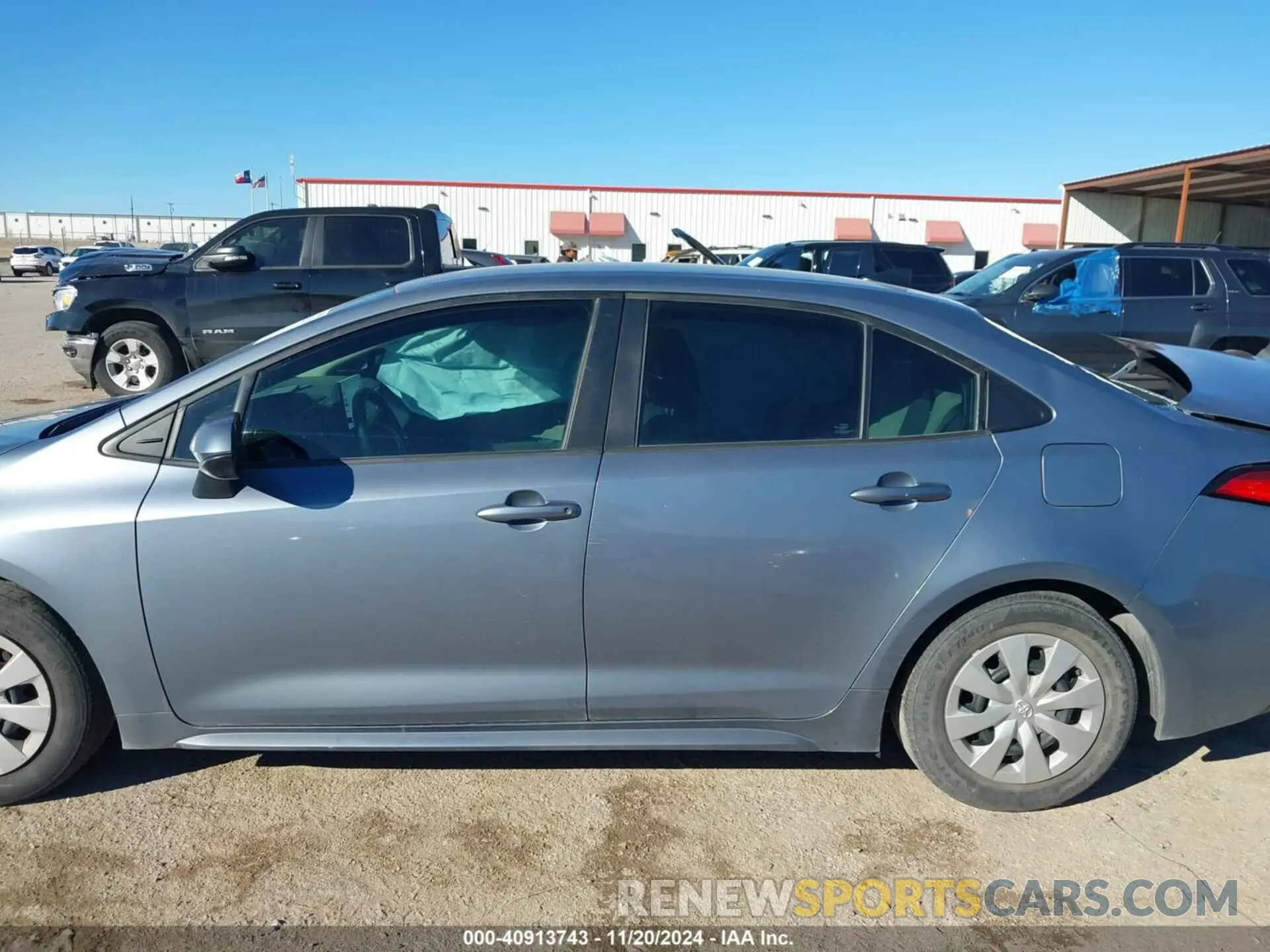 14 Photograph of a damaged car 5YFDPMAE4NP276113 TOYOTA COROLLA 2022