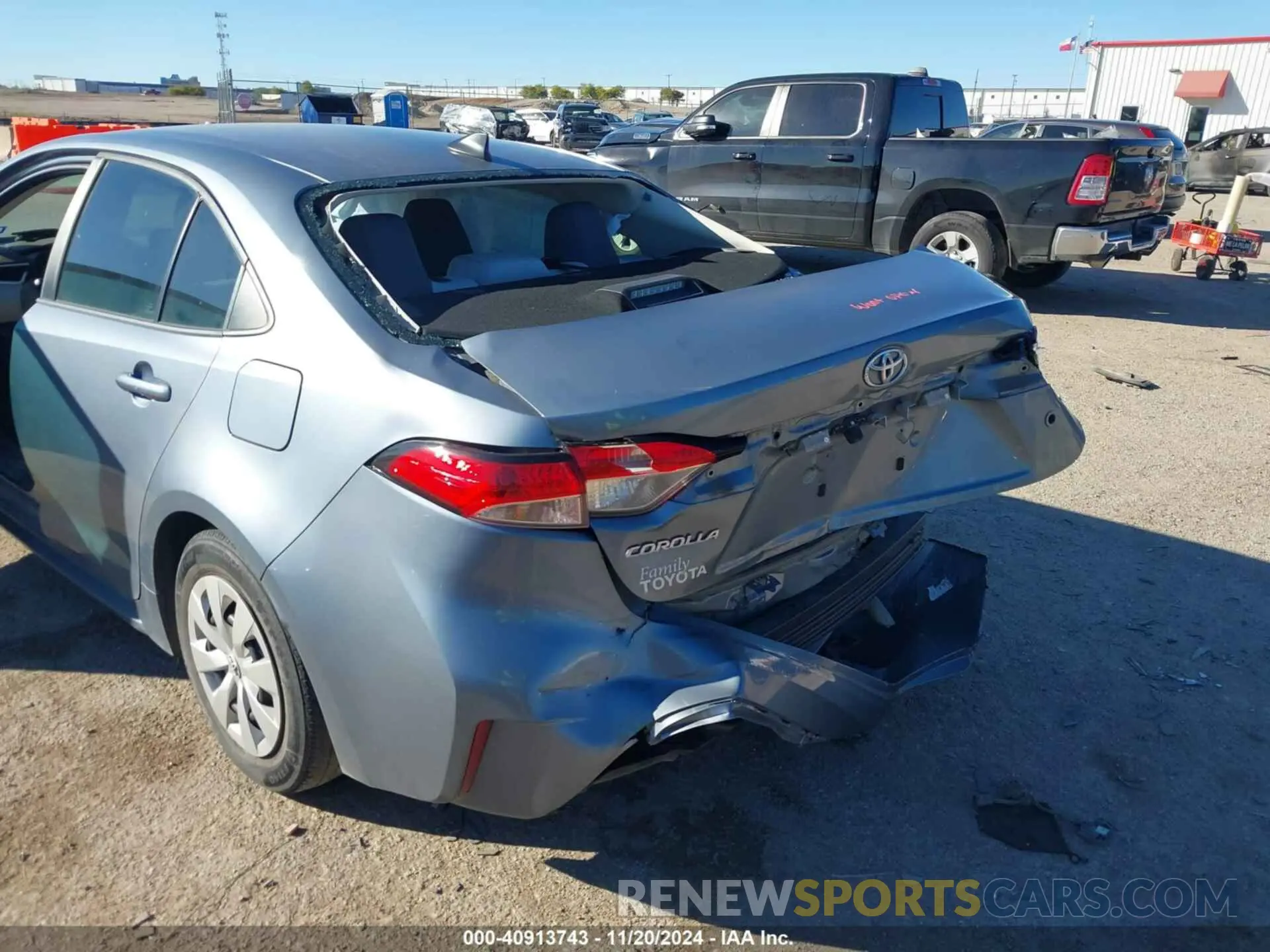 6 Photograph of a damaged car 5YFDPMAE4NP276113 TOYOTA COROLLA 2022