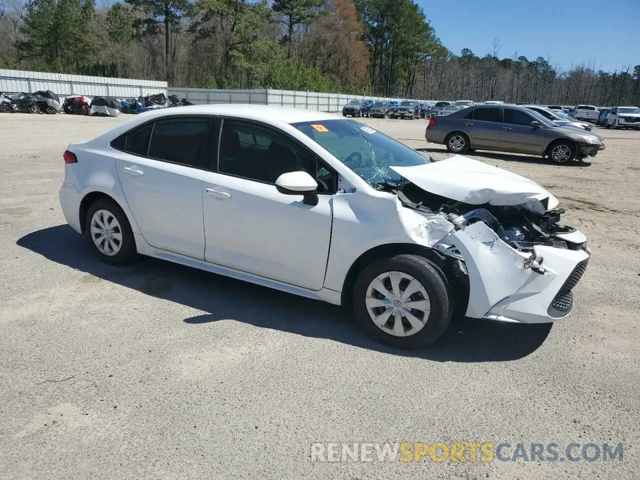 4 Photograph of a damaged car 5YFDPMAE5NP280607 TOYOTA COROLLA 2022