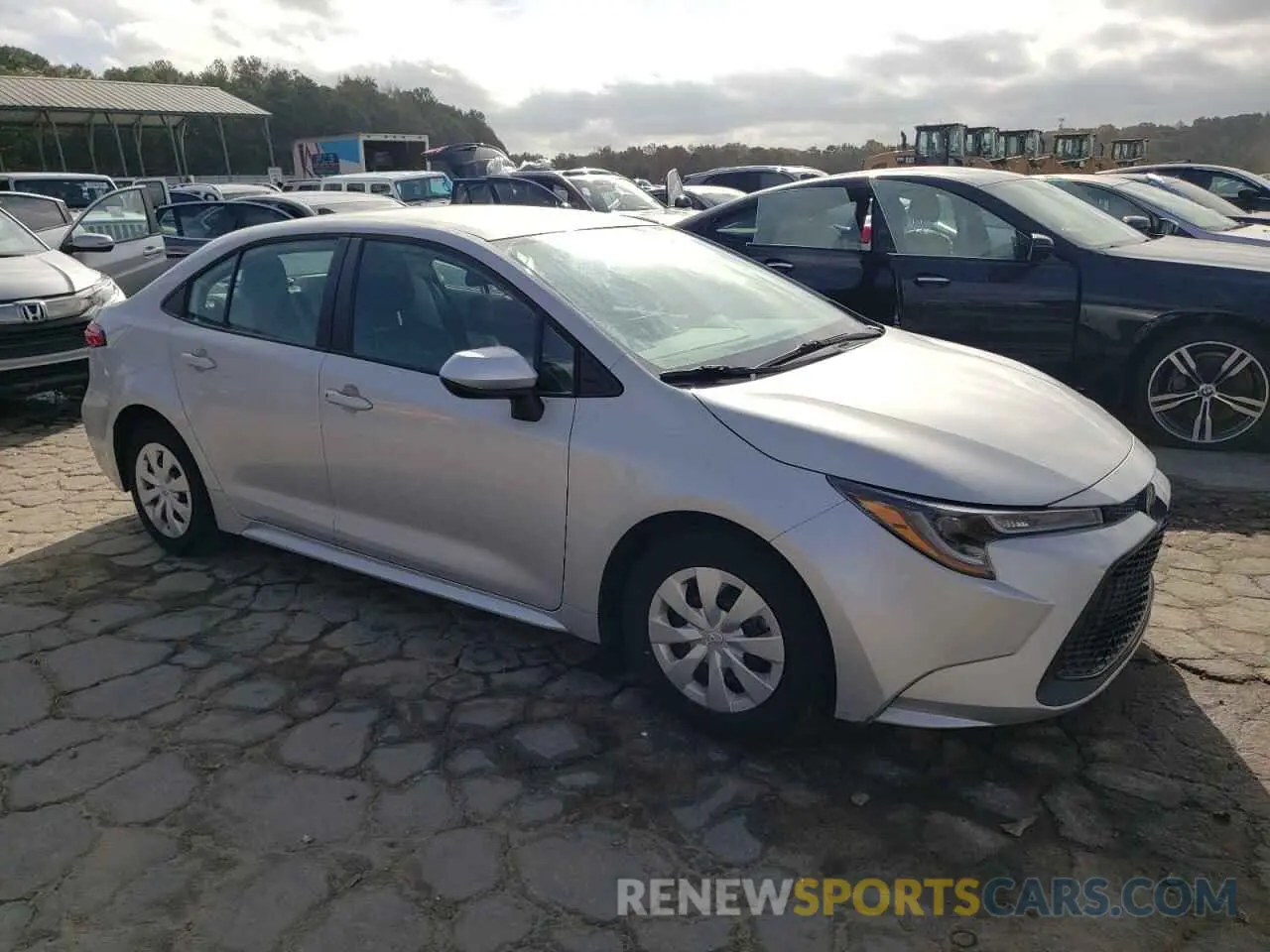 4 Photograph of a damaged car 5YFDPMAE6NP273519 TOYOTA COROLLA 2022