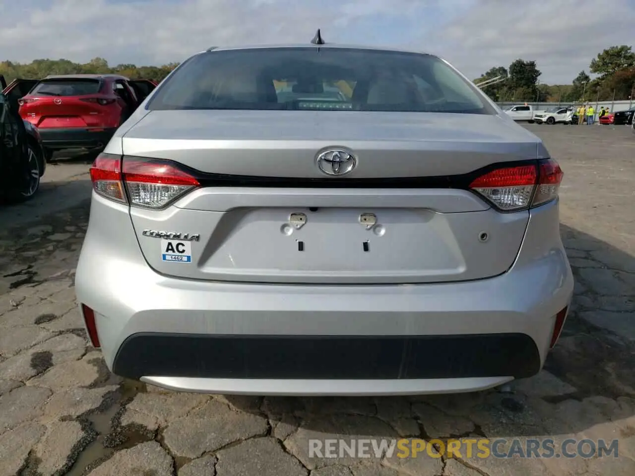 6 Photograph of a damaged car 5YFDPMAE6NP273519 TOYOTA COROLLA 2022