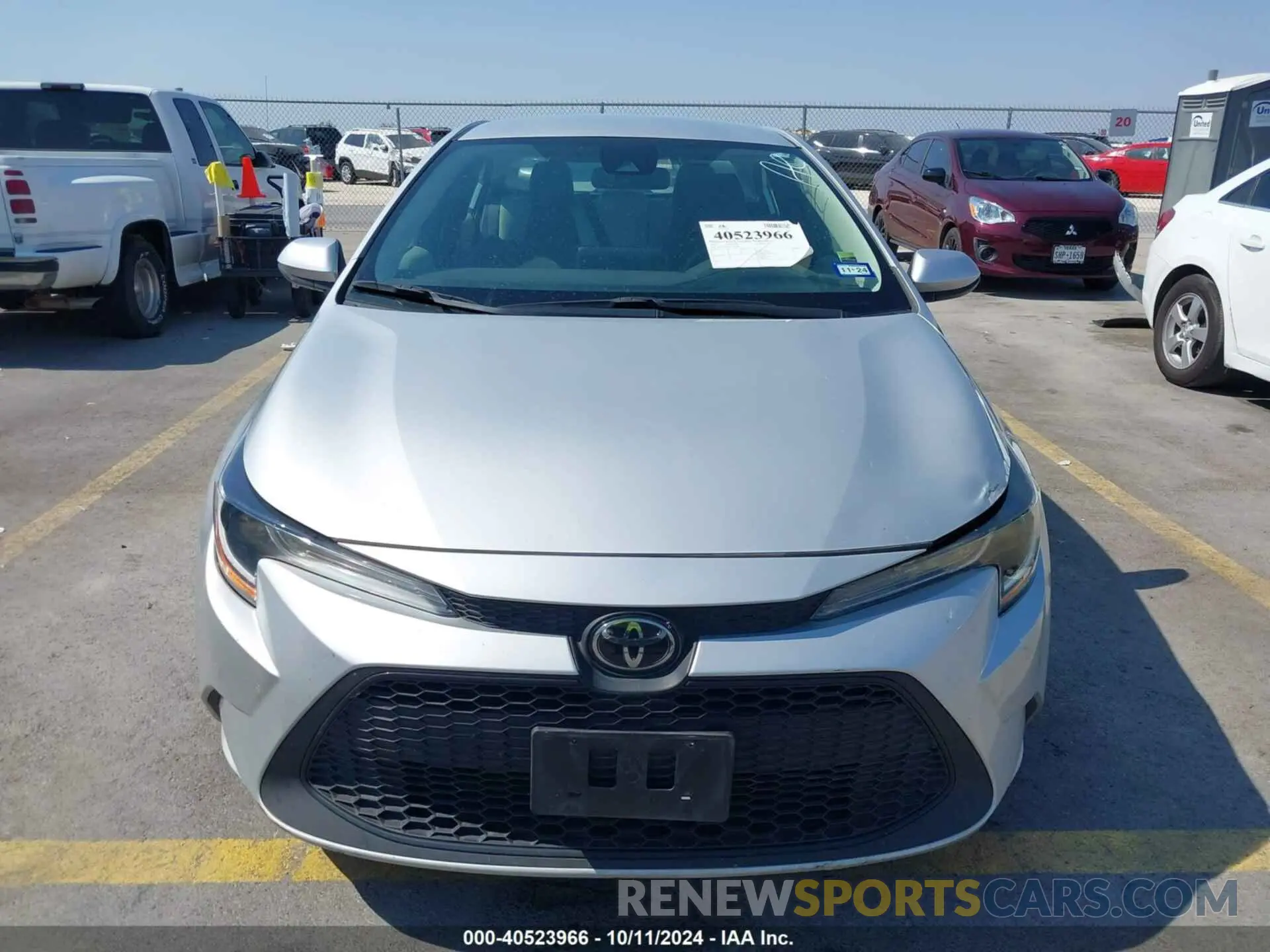 12 Photograph of a damaged car 5YFDPMAE7NP385469 TOYOTA COROLLA 2022