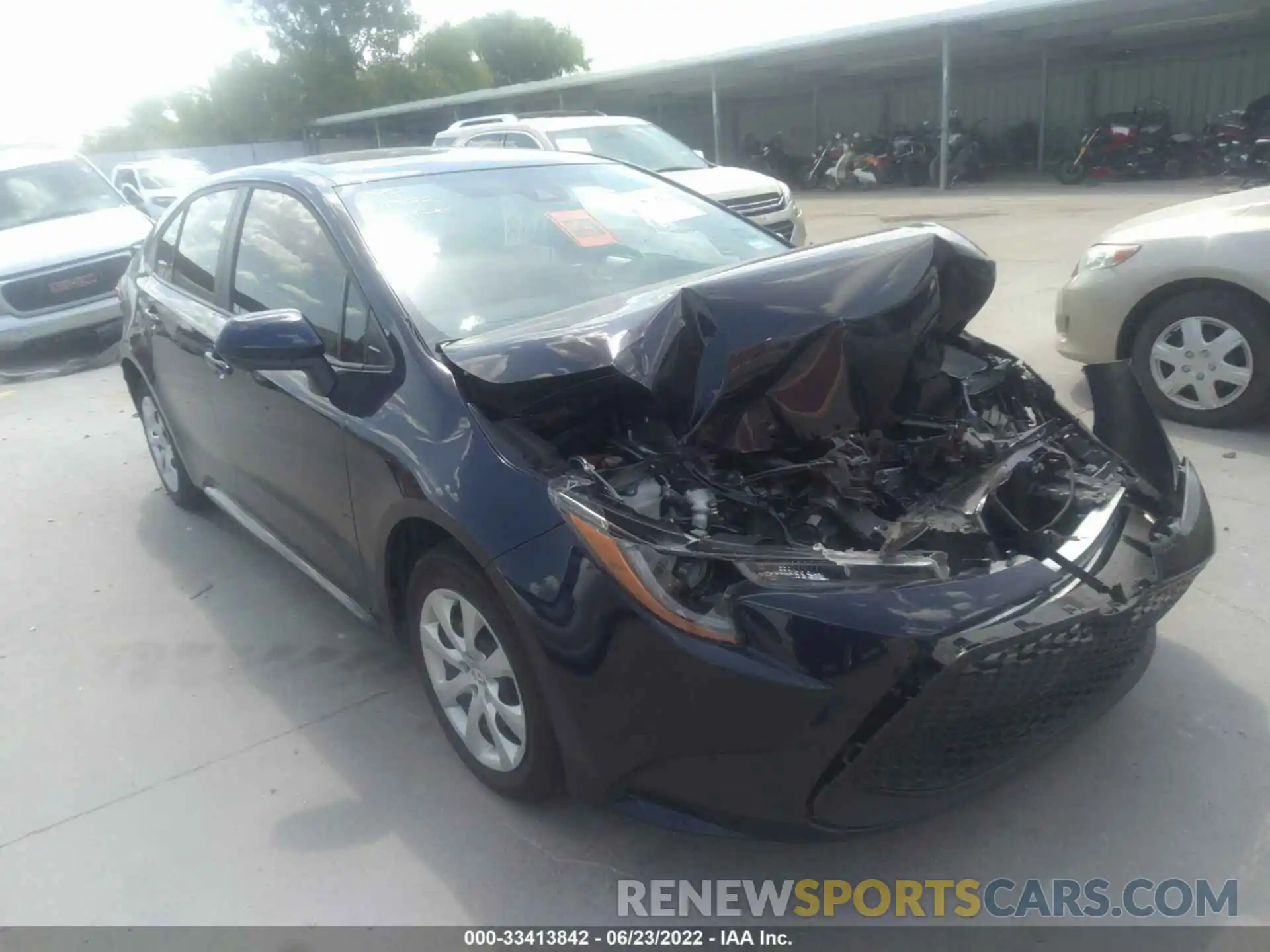 1 Photograph of a damaged car 5YFEPMAE0NP281037 TOYOTA COROLLA 2022