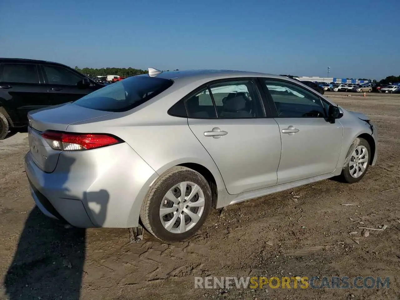 3 Photograph of a damaged car 5YFEPMAE0NP285511 TOYOTA COROLLA 2022
