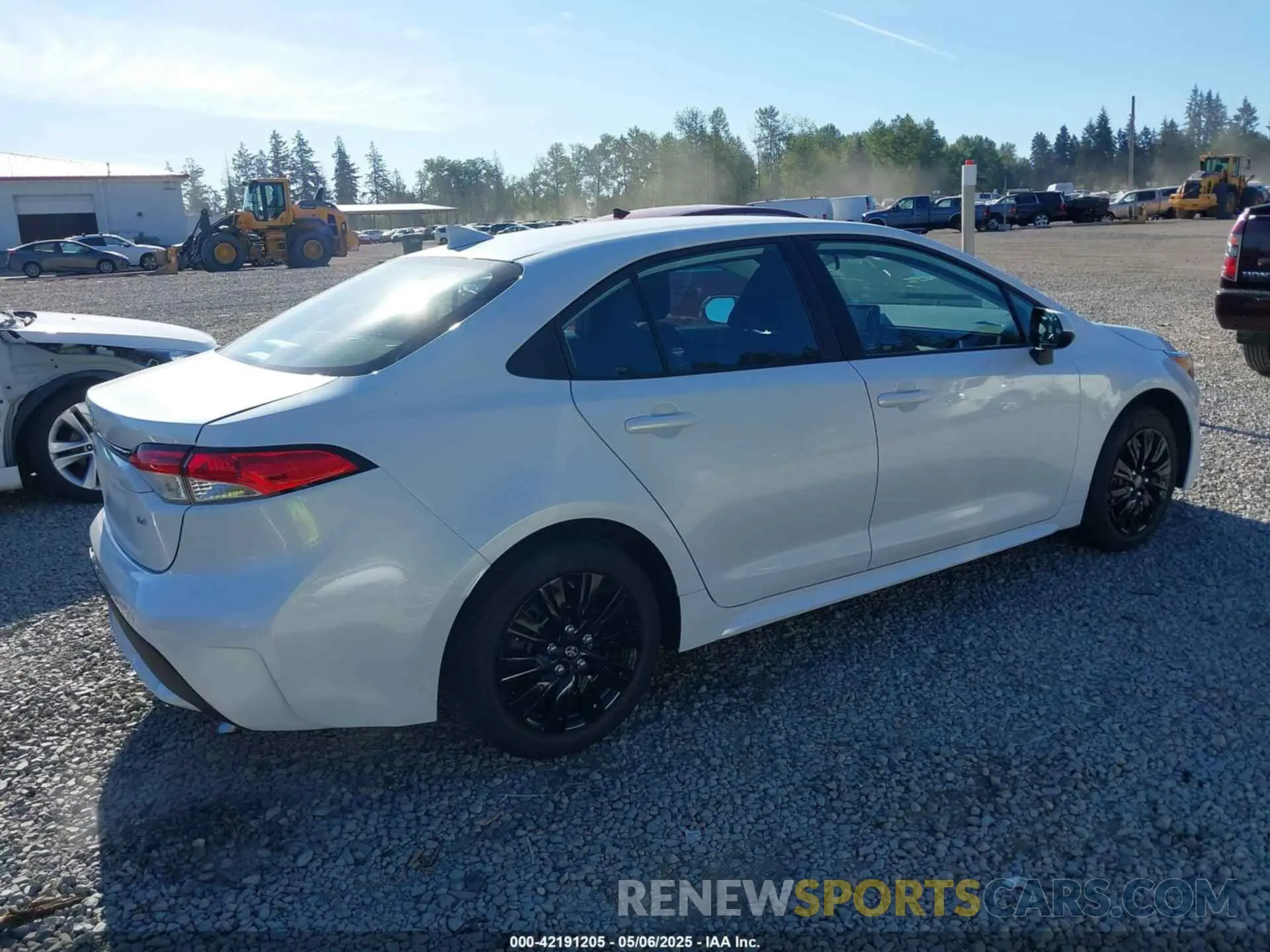4 Photograph of a damaged car 5YFEPMAE0NP302159 TOYOTA COROLLA 2022