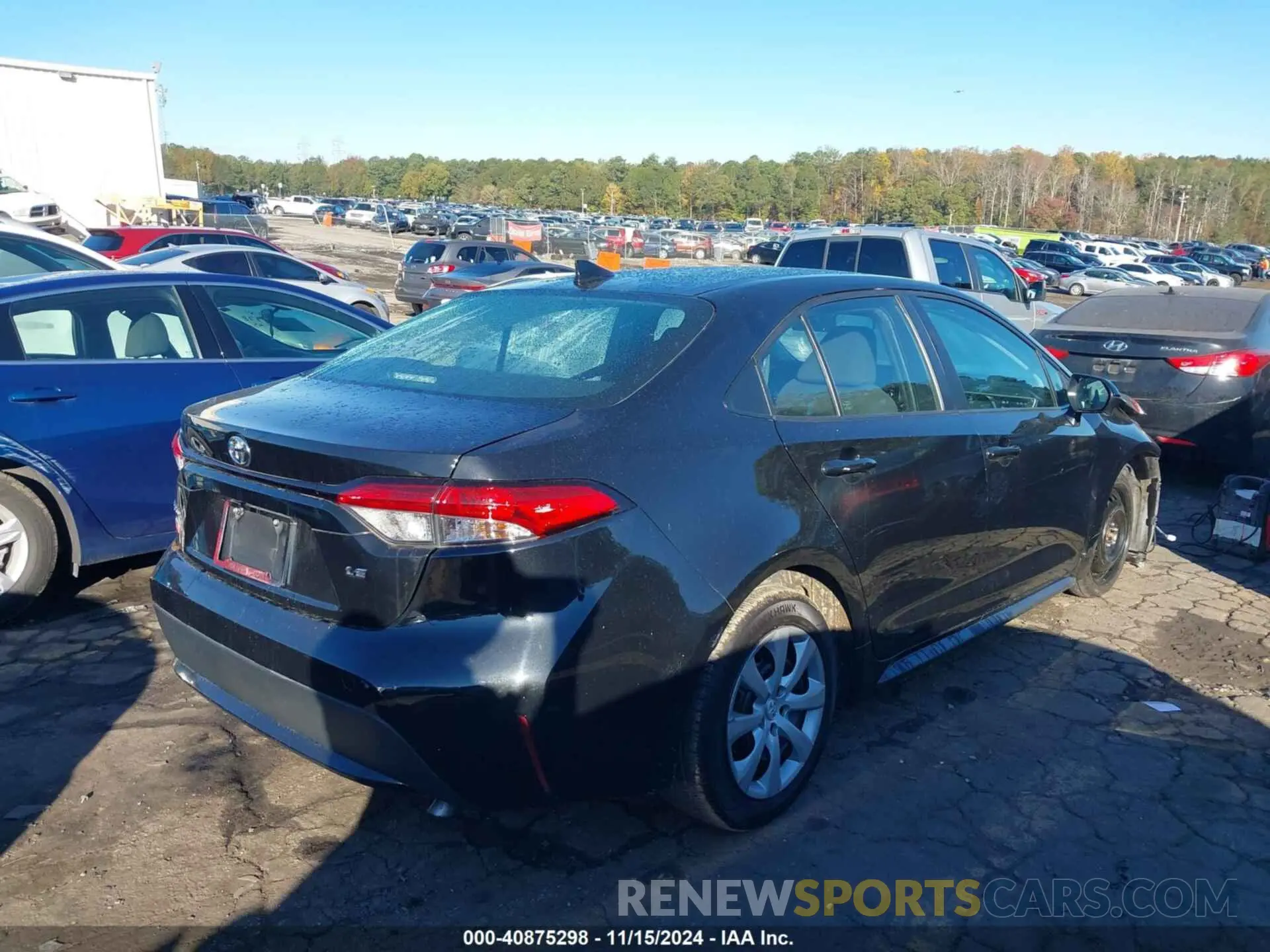 4 Photograph of a damaged car 5YFEPMAE0NP304011 TOYOTA COROLLA 2022