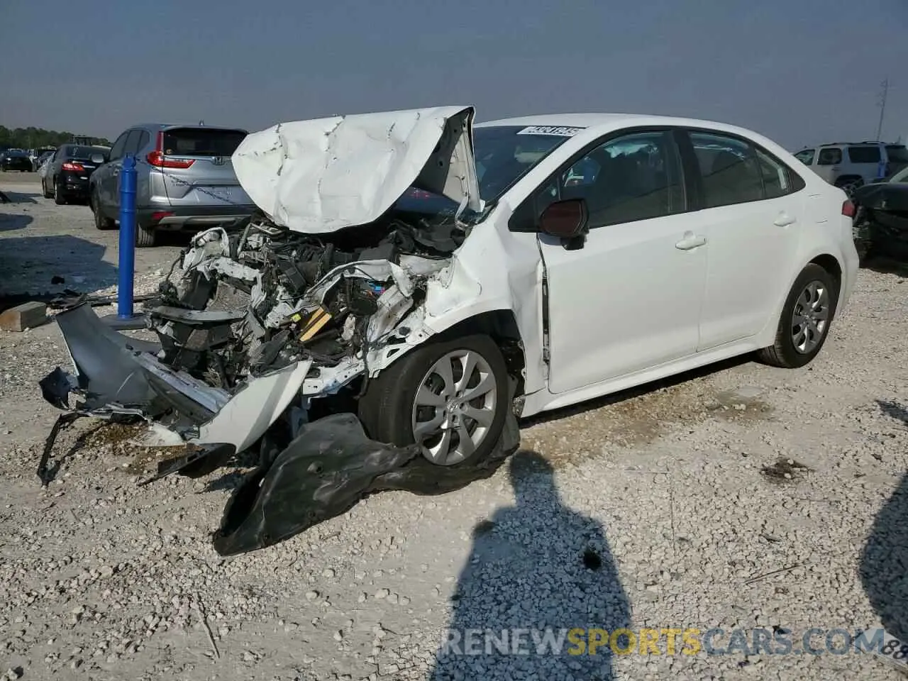 1 Photograph of a damaged car 5YFEPMAE0NP312156 TOYOTA COROLLA 2022