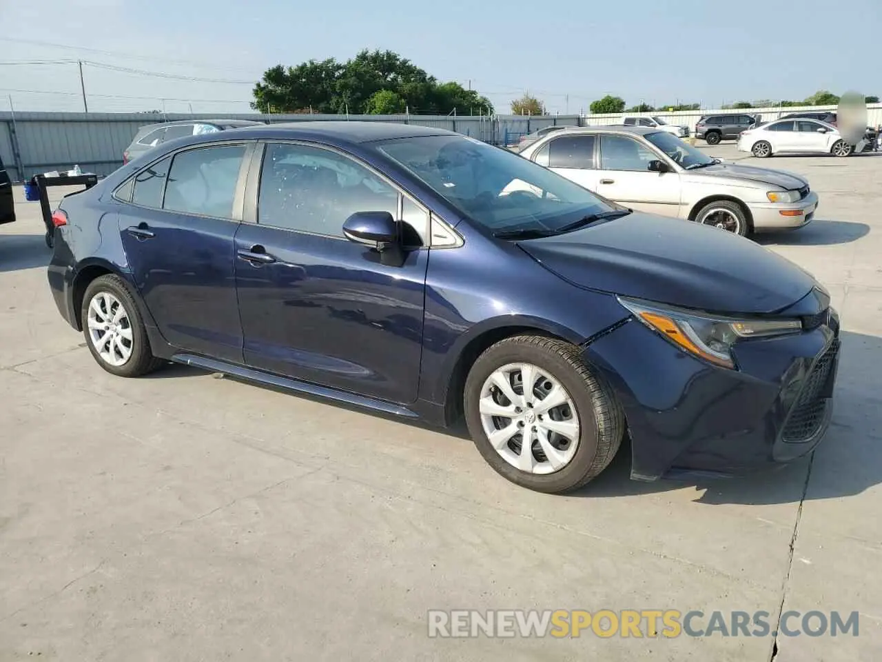 4 Photograph of a damaged car 5YFEPMAE0NP314795 TOYOTA COROLLA 2022