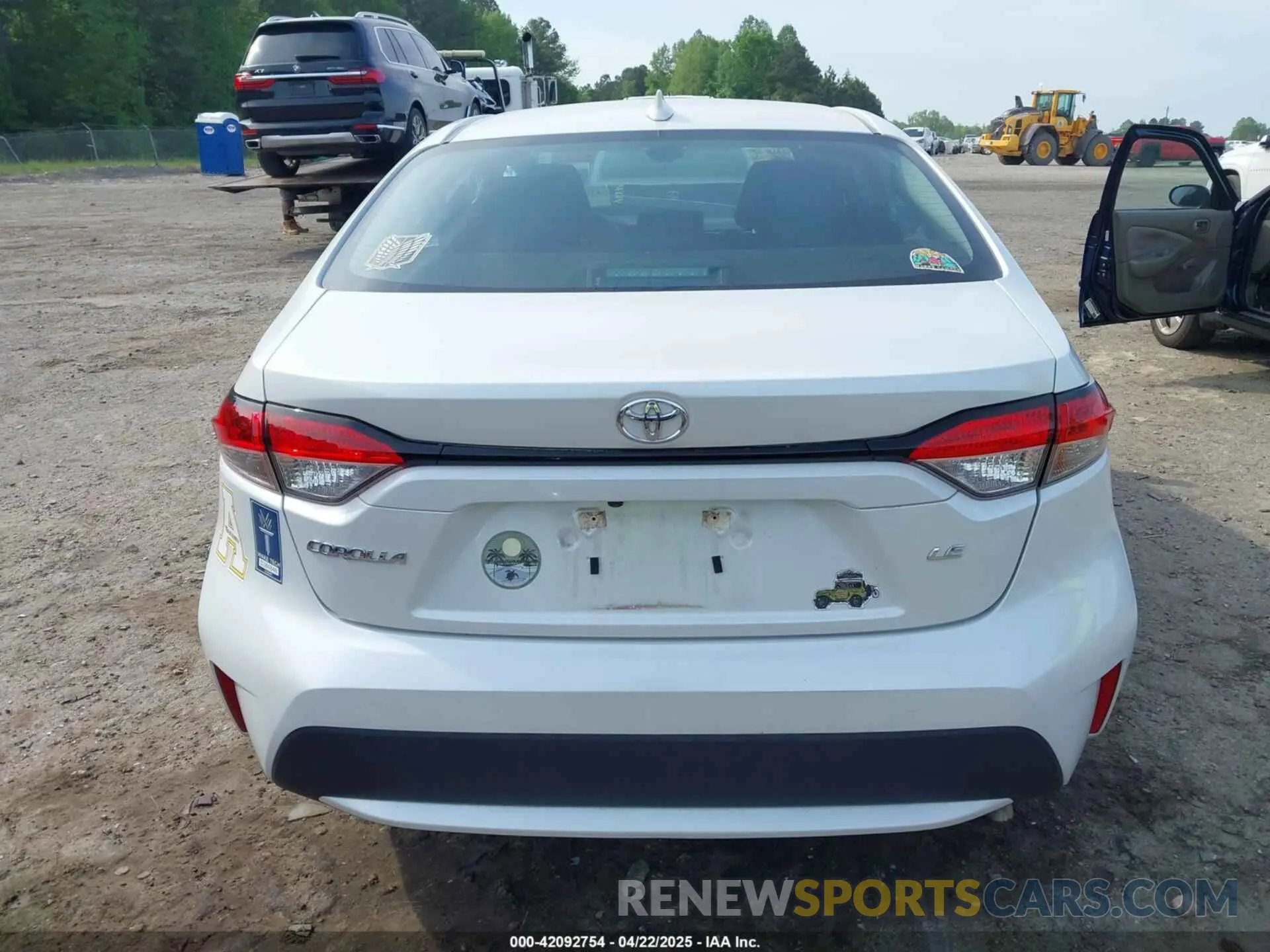 16 Photograph of a damaged car 5YFEPMAE0NP321214 TOYOTA COROLLA 2022