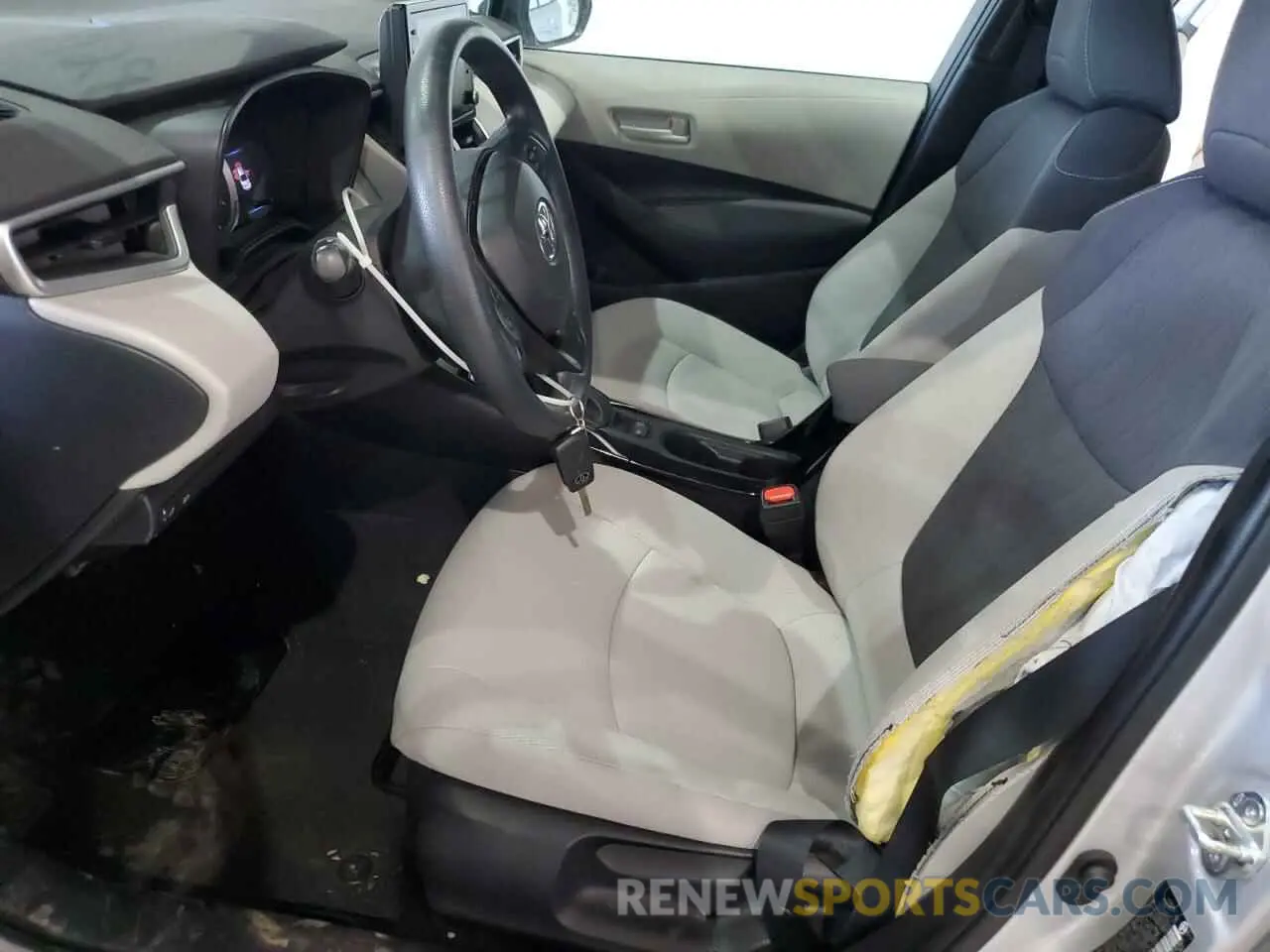 7 Photograph of a damaged car 5YFEPMAE0NP330172 TOYOTA COROLLA 2022