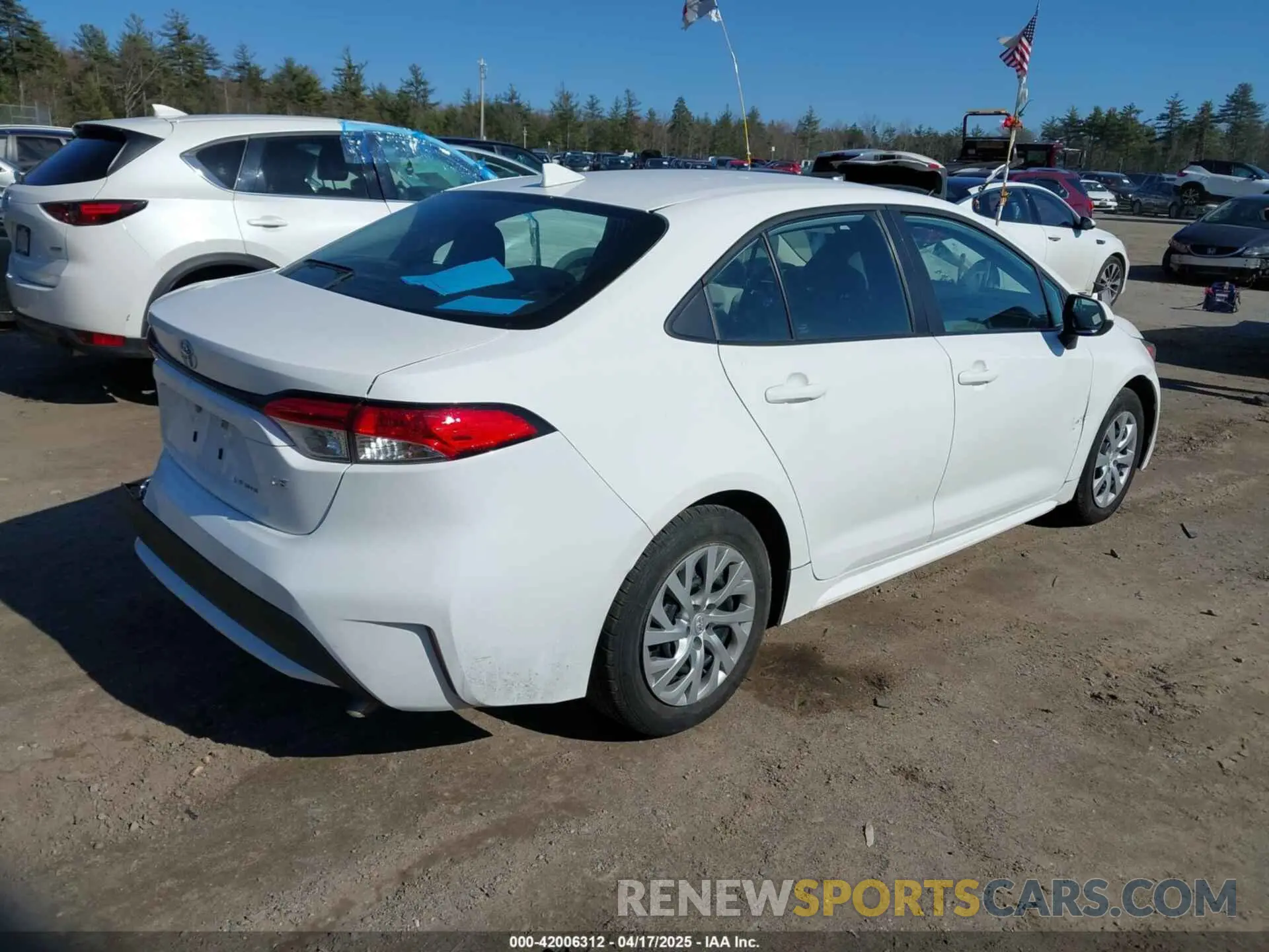 4 Photograph of a damaged car 5YFEPMAE0NP340815 TOYOTA COROLLA 2022
