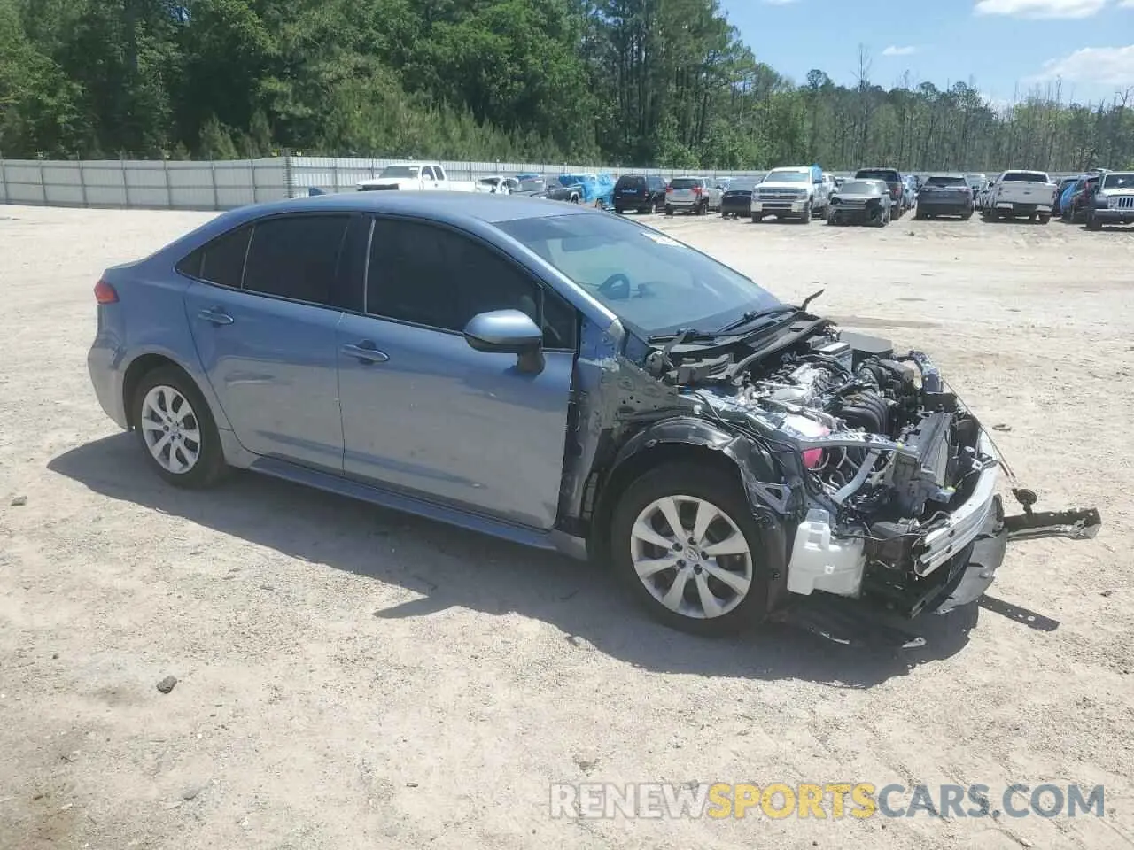 4 Photograph of a damaged car 5YFEPMAE0NP388976 TOYOTA COROLLA 2022