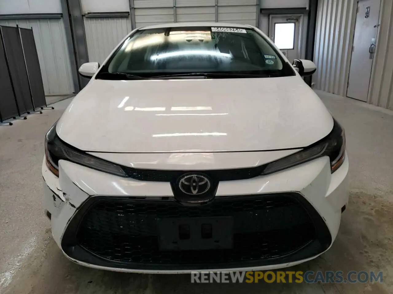 5 Photograph of a damaged car 5YFEPMAE0NP390792 TOYOTA COROLLA 2022