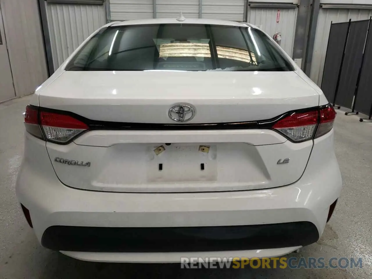 6 Photograph of a damaged car 5YFEPMAE0NP390792 TOYOTA COROLLA 2022