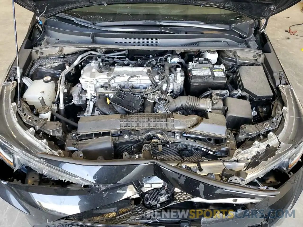 12 Photograph of a damaged car 5YFEPMAE0NP391988 TOYOTA COROLLA 2022