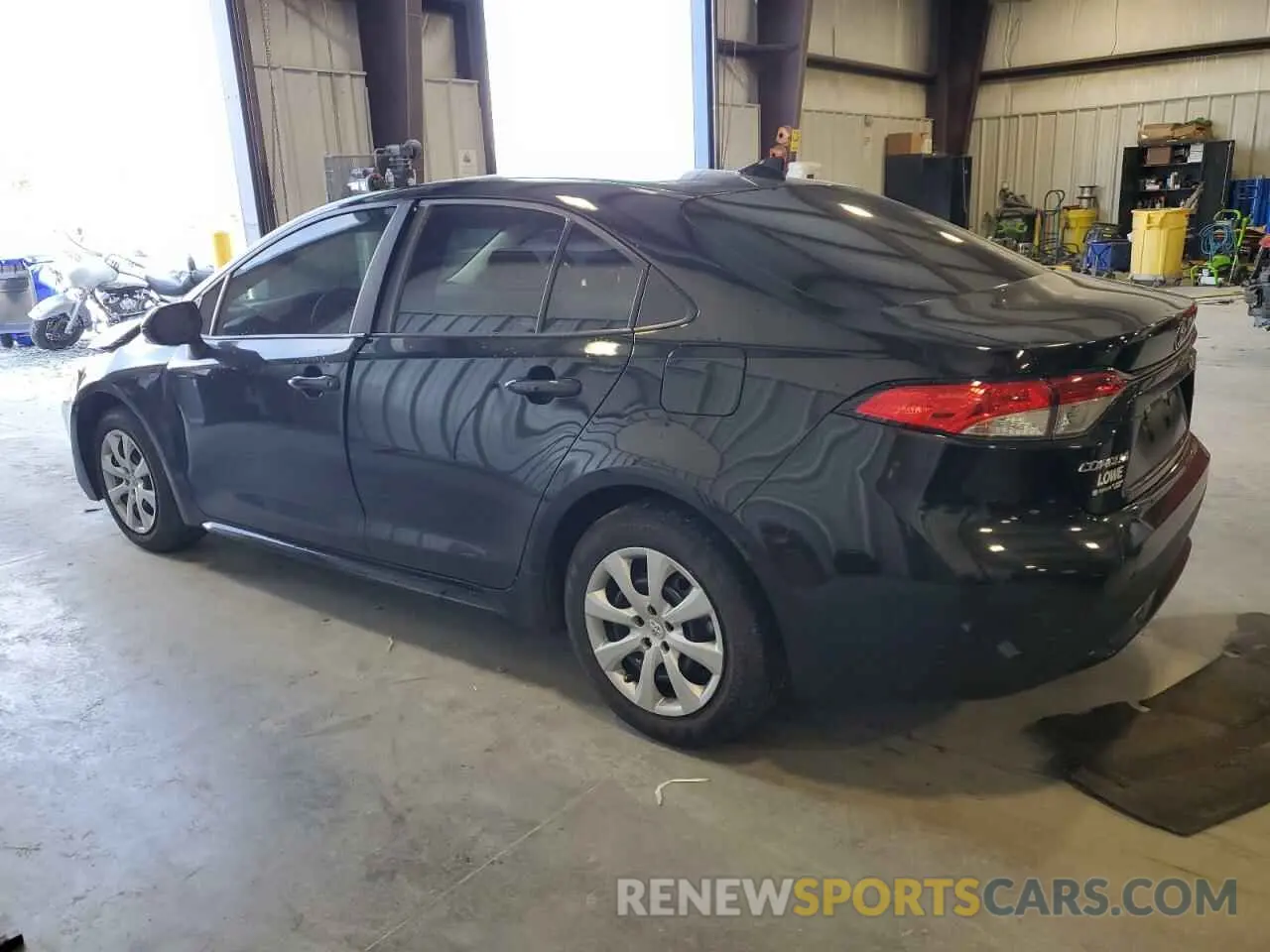 2 Photograph of a damaged car 5YFEPMAE0NP391988 TOYOTA COROLLA 2022