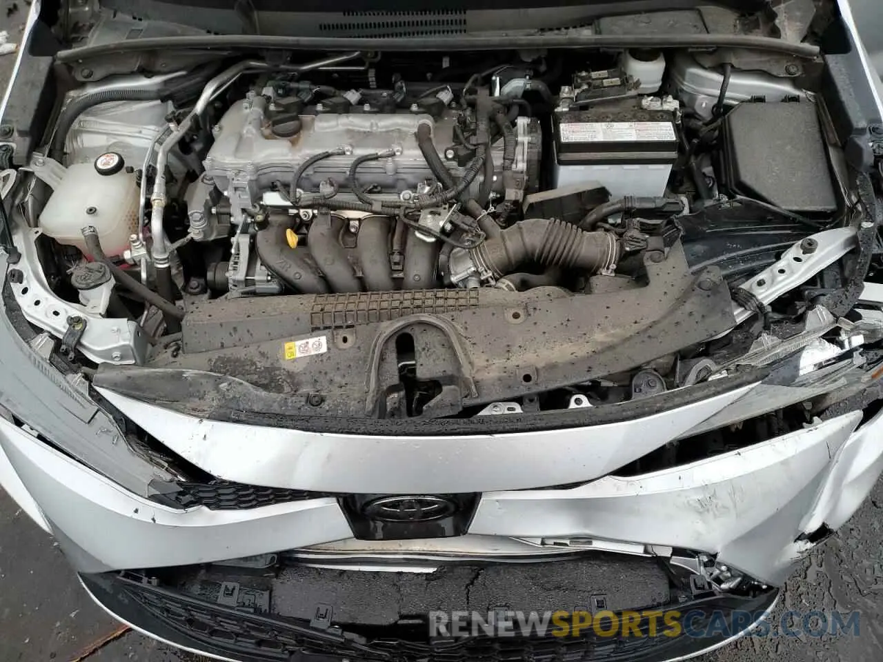 11 Photograph of a damaged car 5YFEPMAE1NP271567 TOYOTA COROLLA 2022