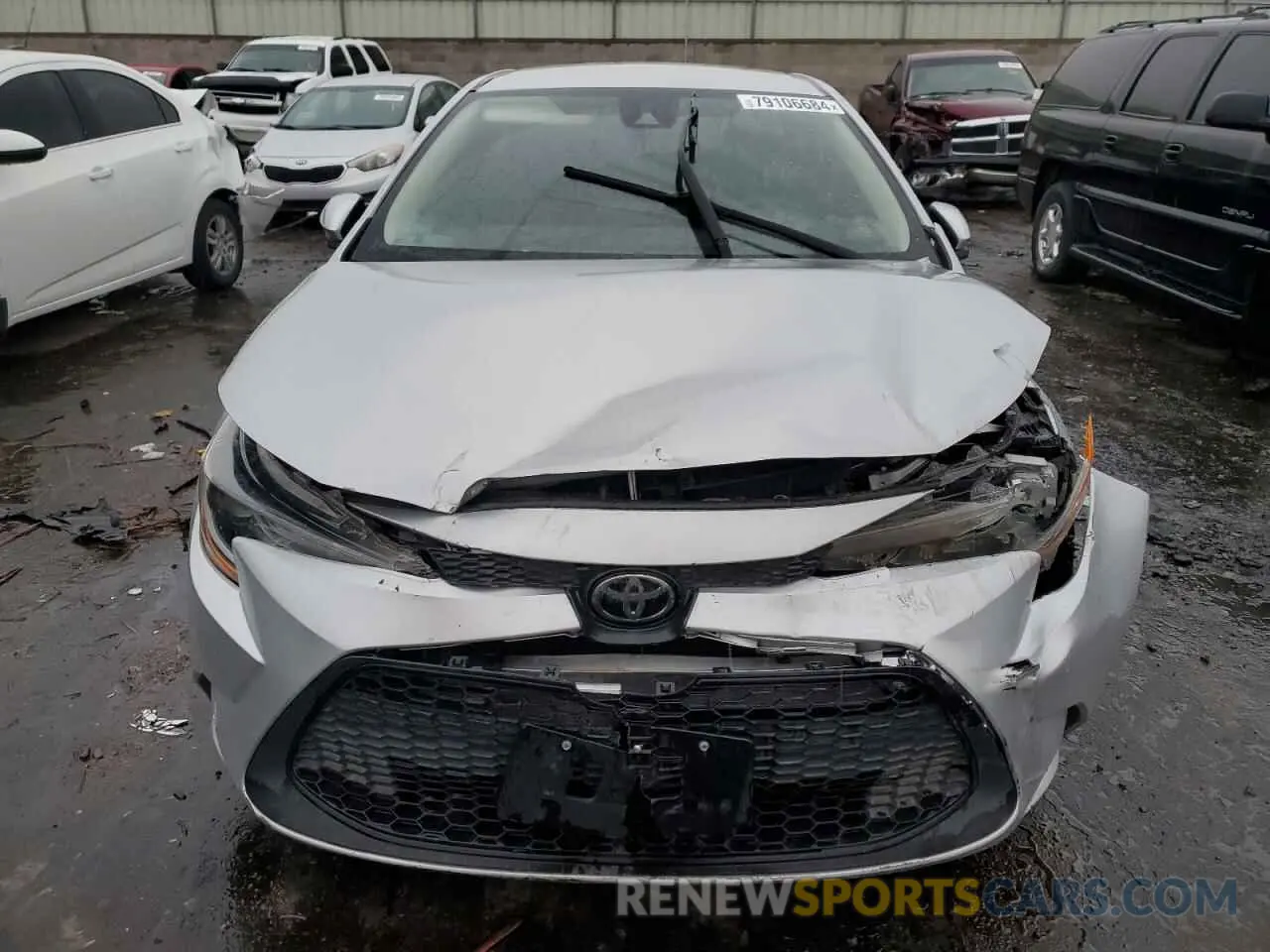 5 Photograph of a damaged car 5YFEPMAE1NP271567 TOYOTA COROLLA 2022