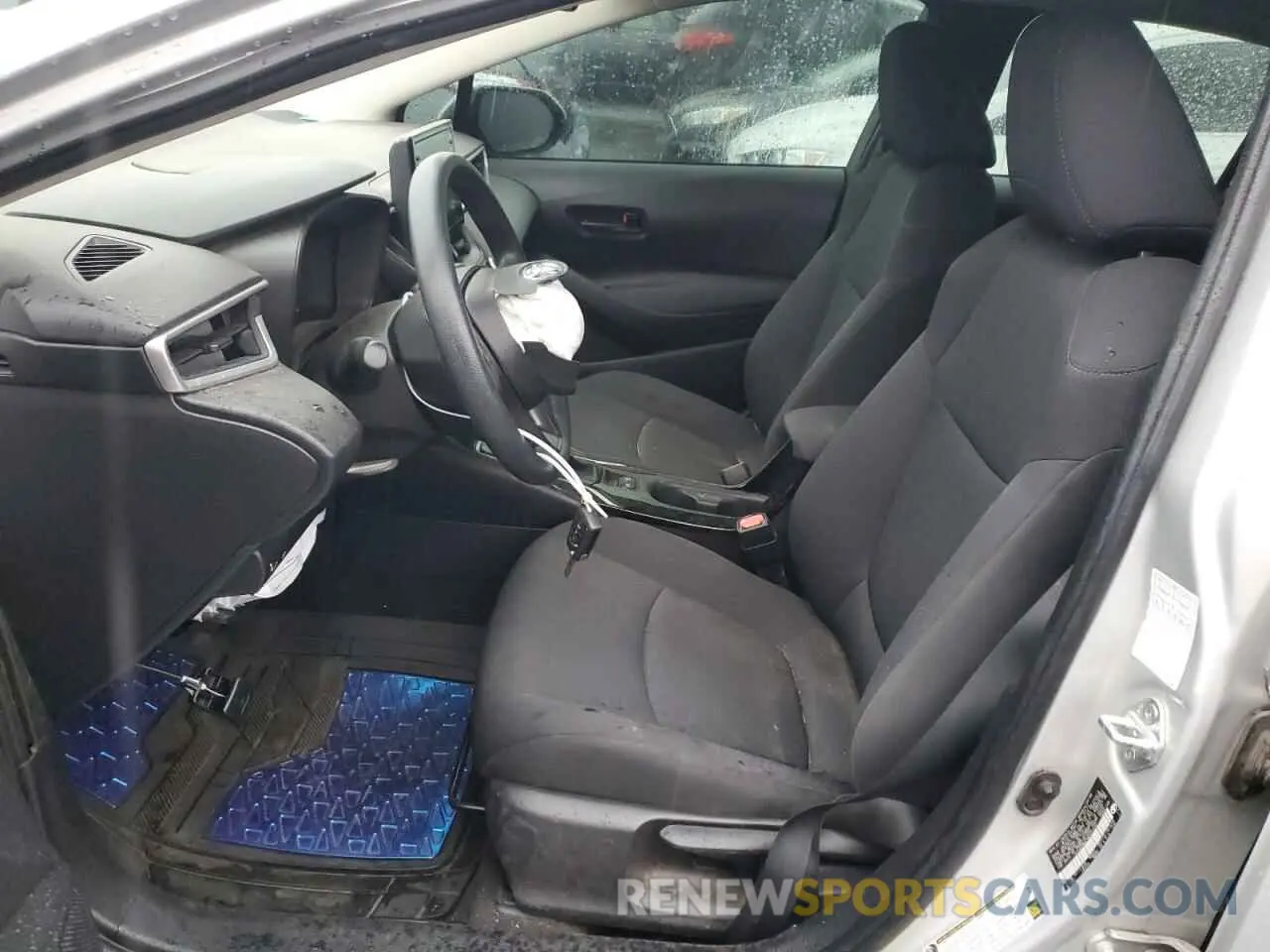 7 Photograph of a damaged car 5YFEPMAE1NP271567 TOYOTA COROLLA 2022