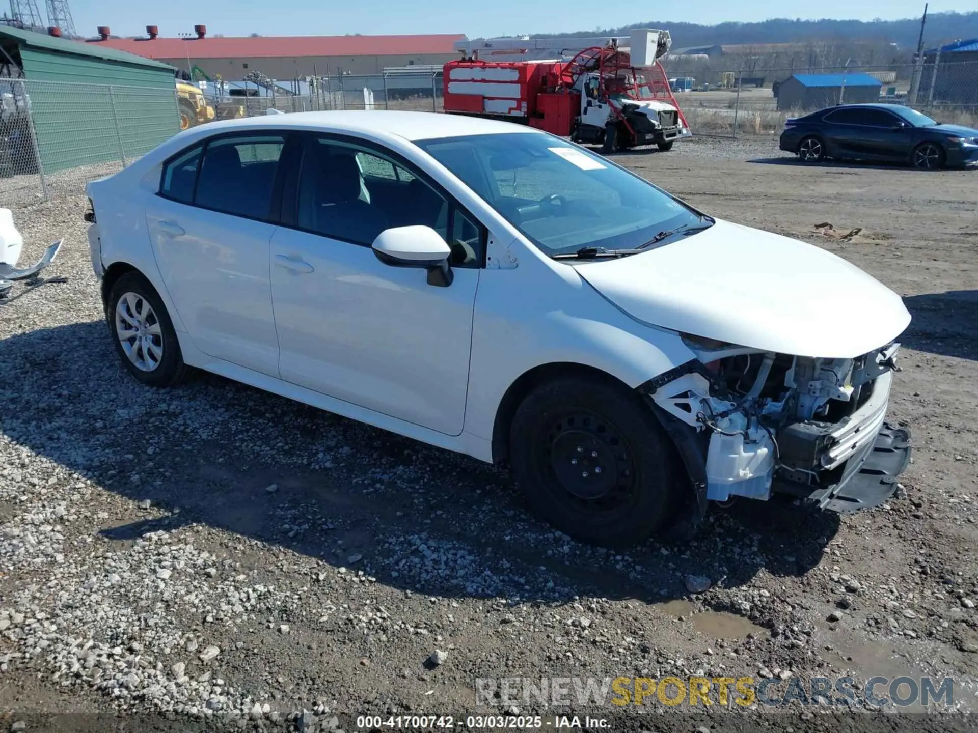1 Photograph of a damaged car 5YFEPMAE1NP271925 TOYOTA COROLLA 2022
