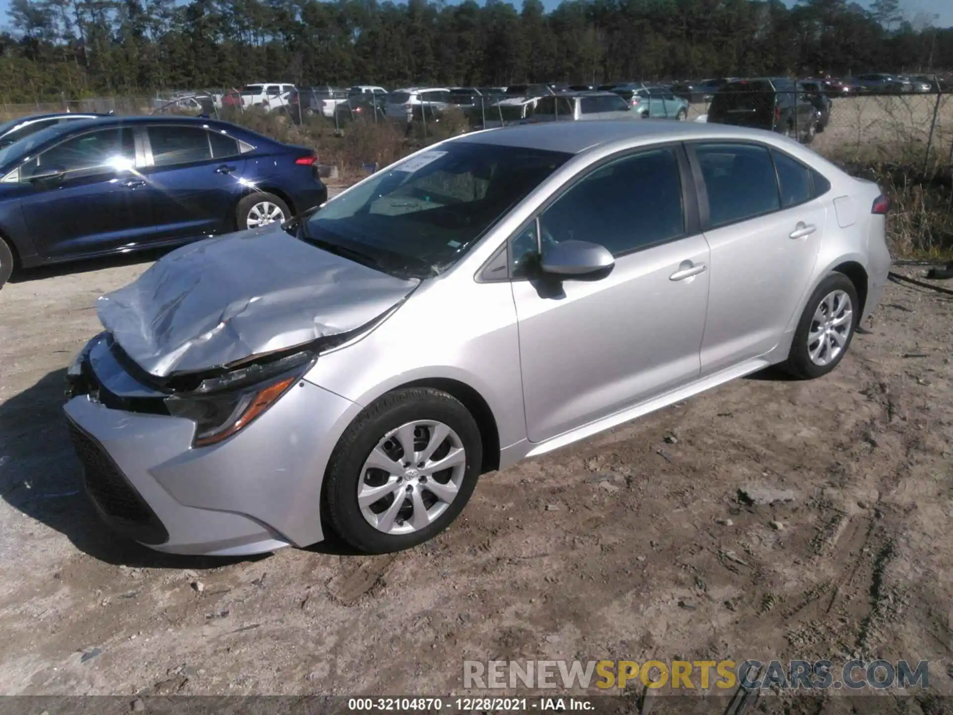 2 Photograph of a damaged car 5YFEPMAE1NP273903 TOYOTA COROLLA 2022