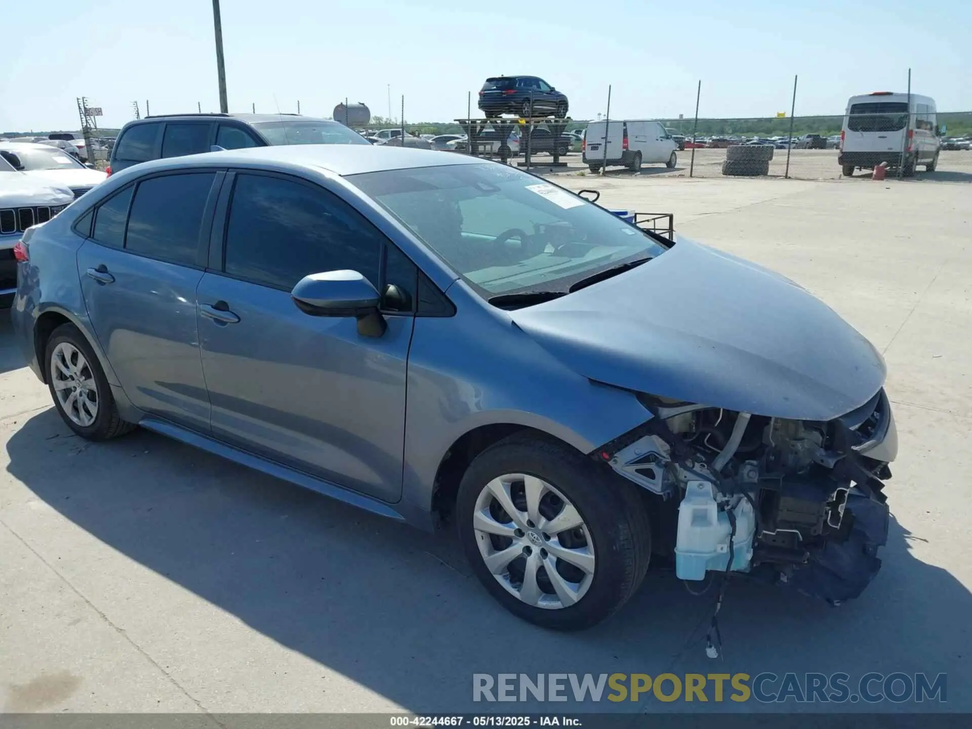 1 Photograph of a damaged car 5YFEPMAE1NP280253 TOYOTA COROLLA 2022