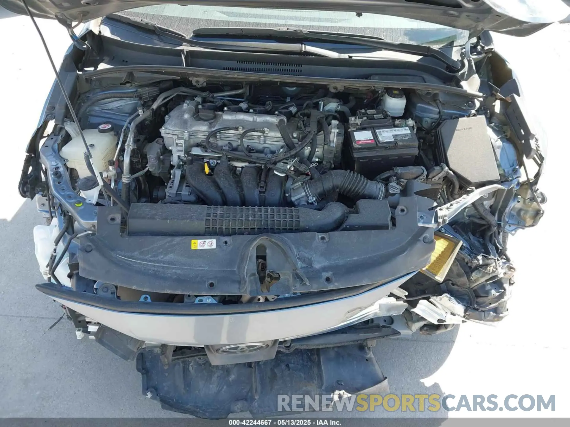 10 Photograph of a damaged car 5YFEPMAE1NP280253 TOYOTA COROLLA 2022
