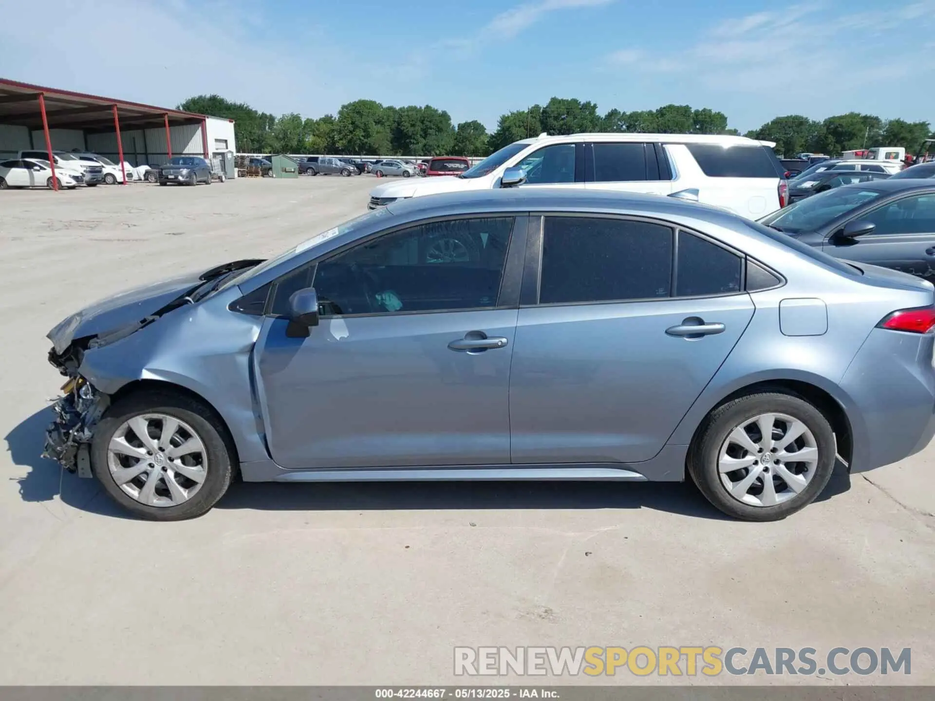 15 Photograph of a damaged car 5YFEPMAE1NP280253 TOYOTA COROLLA 2022