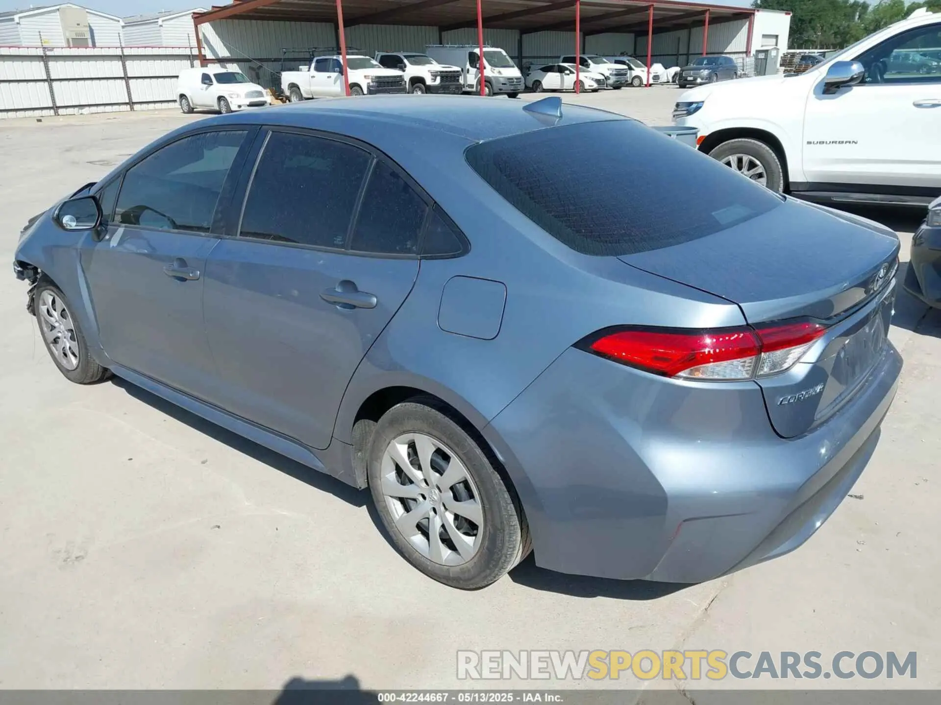 3 Photograph of a damaged car 5YFEPMAE1NP280253 TOYOTA COROLLA 2022