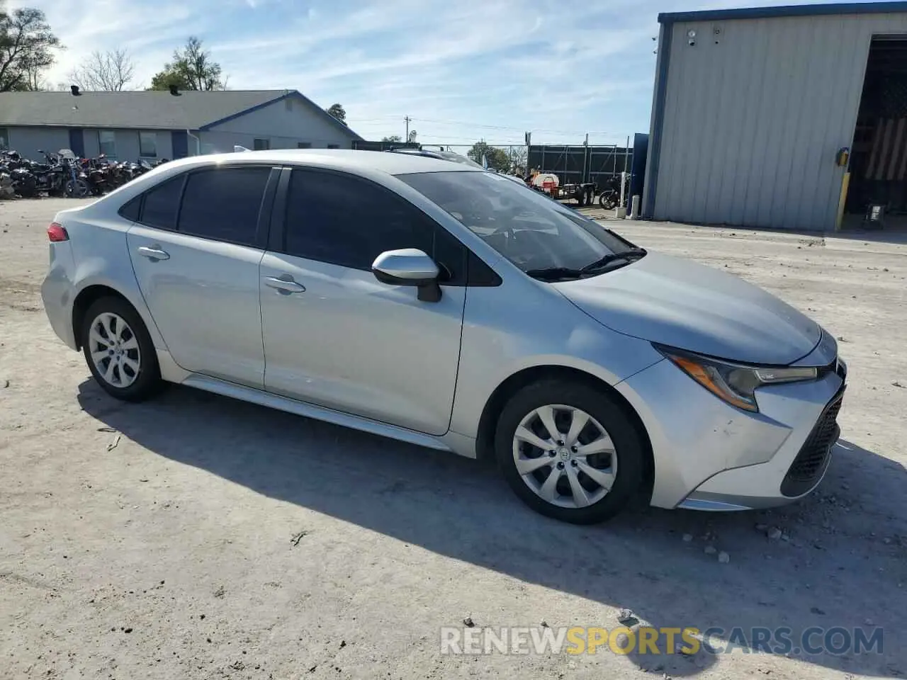 4 Photograph of a damaged car 5YFEPMAE1NP284304 TOYOTA COROLLA 2022