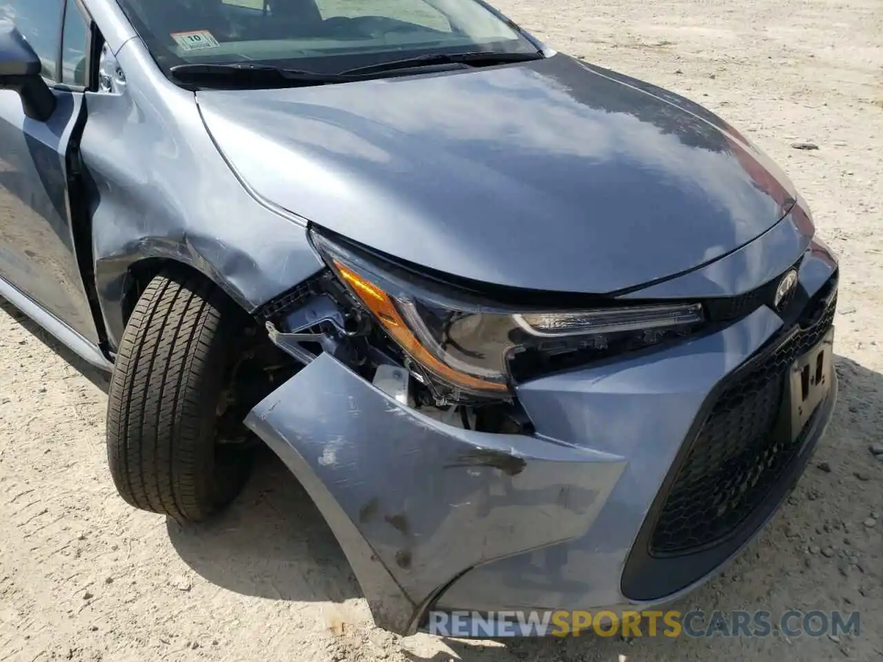 9 Photograph of a damaged car 5YFEPMAE1NP286022 TOYOTA COROLLA 2022