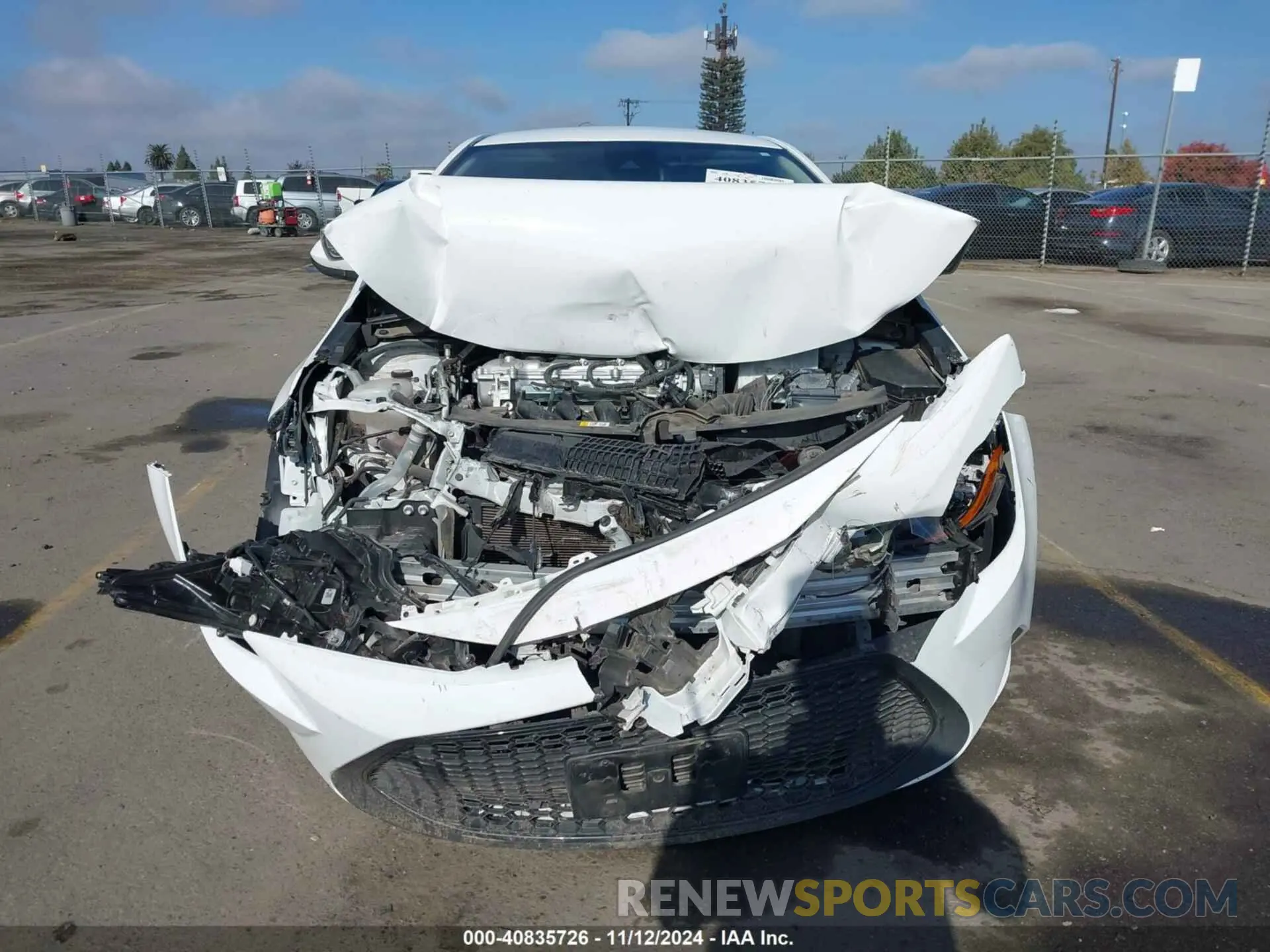 12 Photograph of a damaged car 5YFEPMAE1NP292919 TOYOTA COROLLA 2022