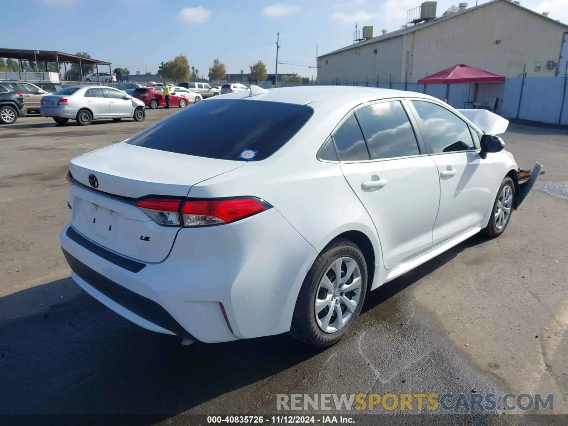 4 Photograph of a damaged car 5YFEPMAE1NP292919 TOYOTA COROLLA 2022