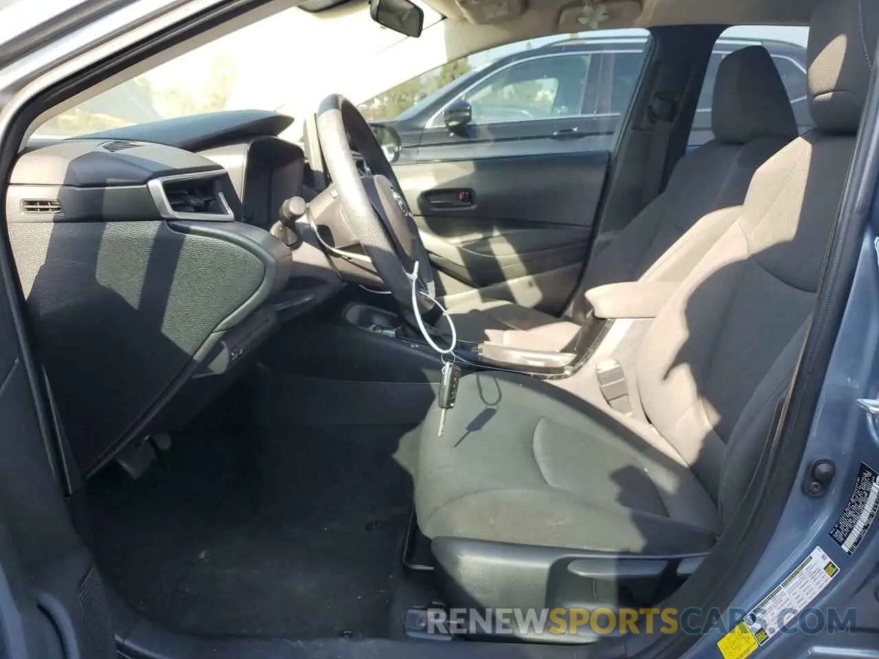 7 Photograph of a damaged car 5YFEPMAE1NP295593 TOYOTA COROLLA 2022