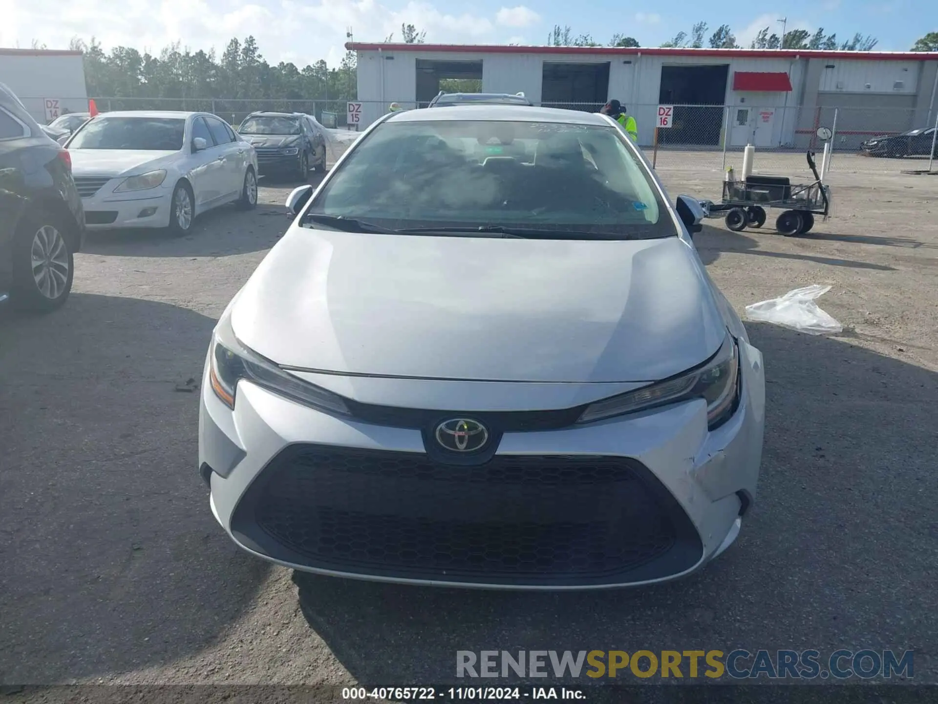12 Photograph of a damaged car 5YFEPMAE1NP298414 TOYOTA COROLLA 2022