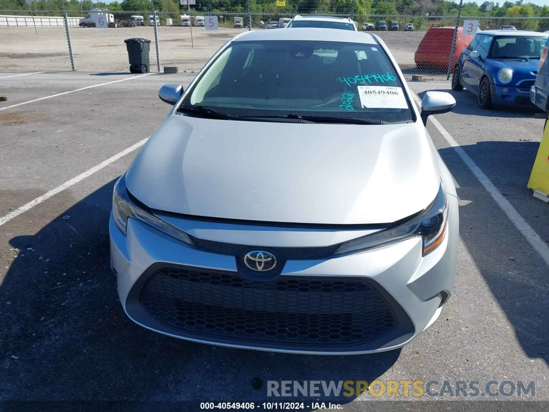 12 Photograph of a damaged car 5YFEPMAE1NP298705 TOYOTA COROLLA 2022