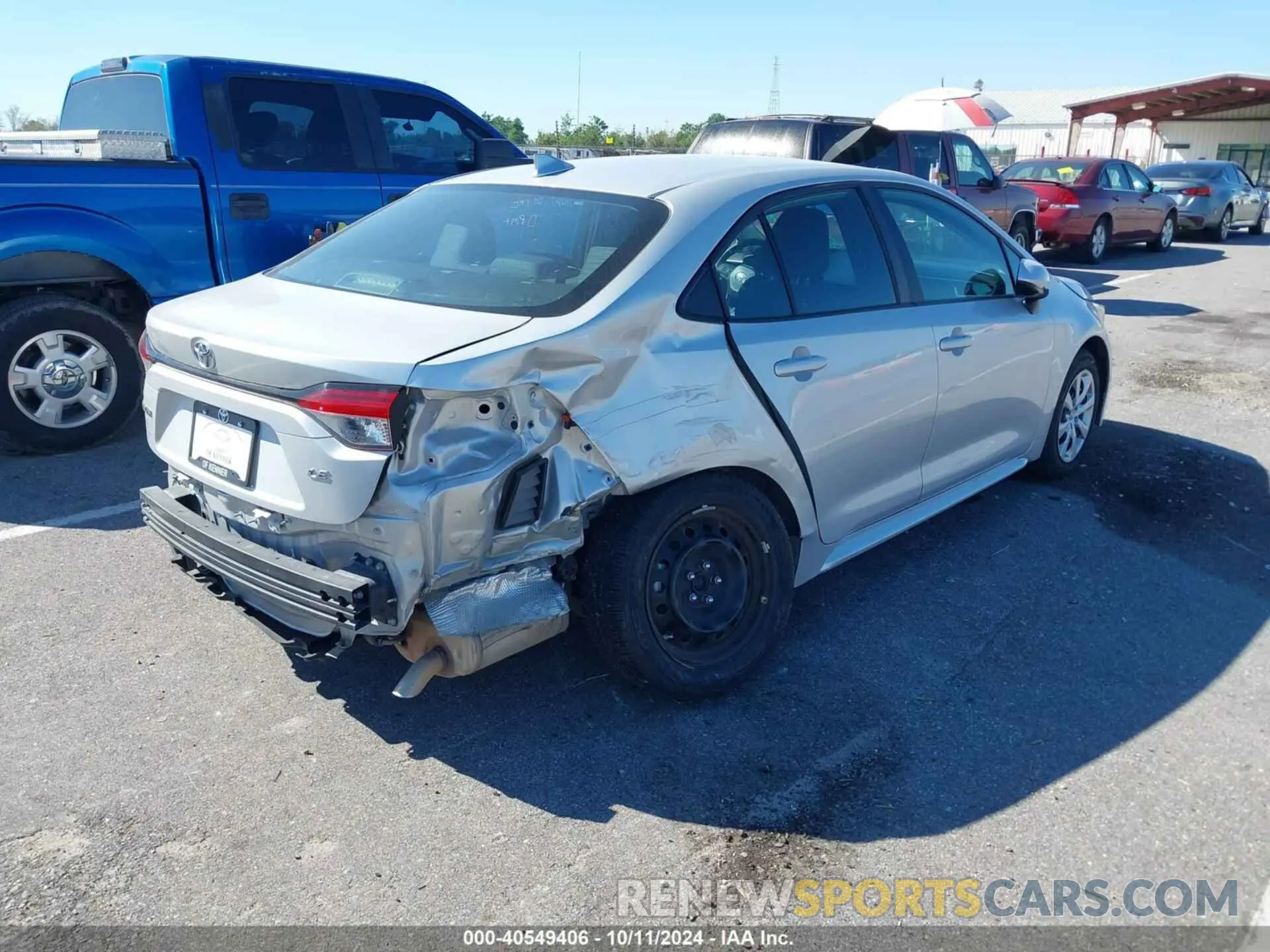 4 Photograph of a damaged car 5YFEPMAE1NP298705 TOYOTA COROLLA 2022