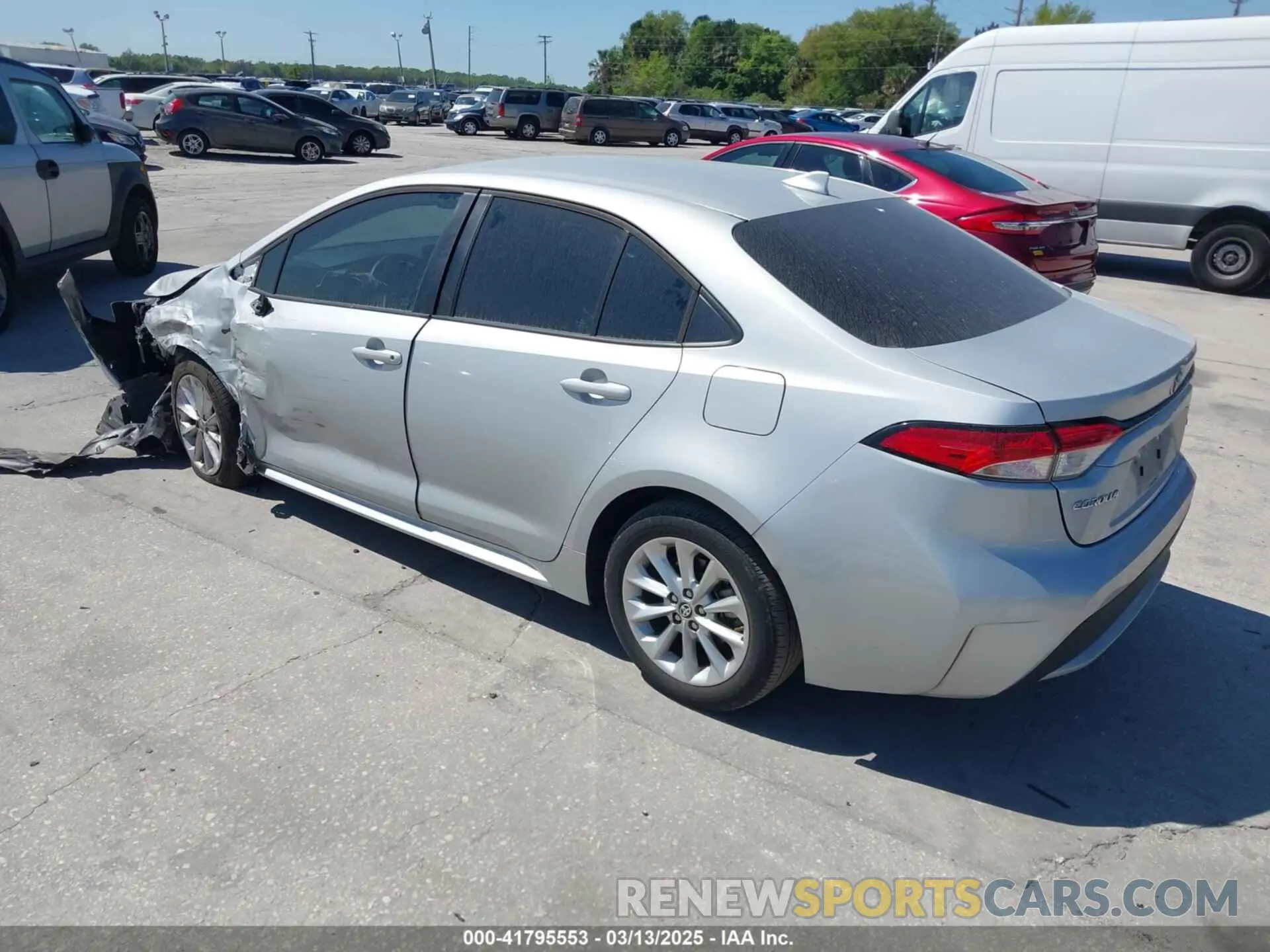 3 Photograph of a damaged car 5YFEPMAE1NP314241 TOYOTA COROLLA 2022