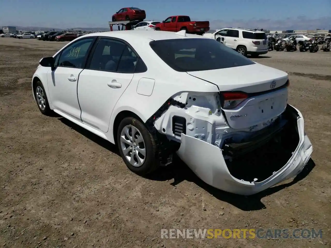 3 Photograph of a damaged car 5YFEPMAE1NP318578 TOYOTA COROLLA 2022