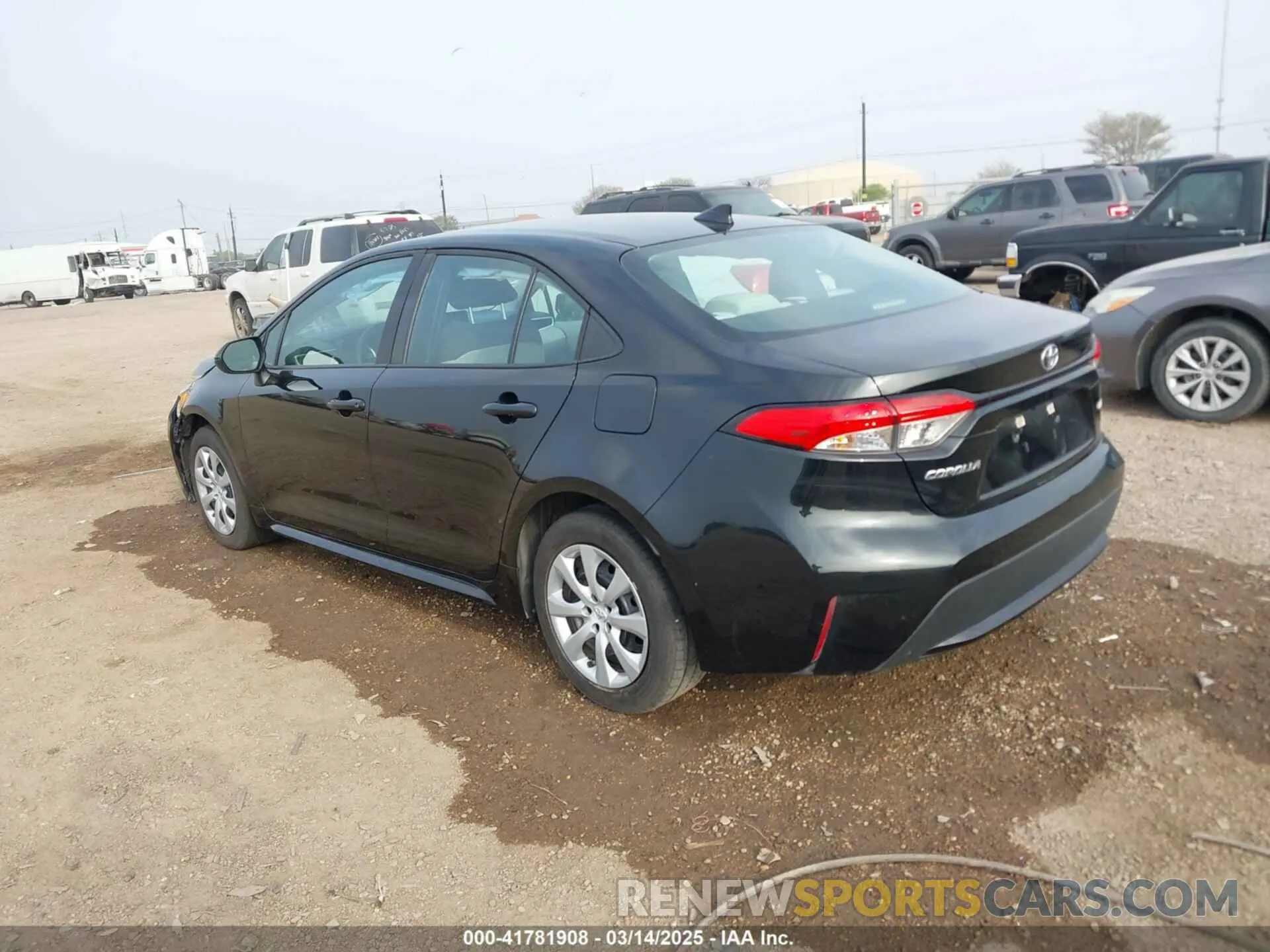 3 Photograph of a damaged car 5YFEPMAE1NP321920 TOYOTA COROLLA 2022