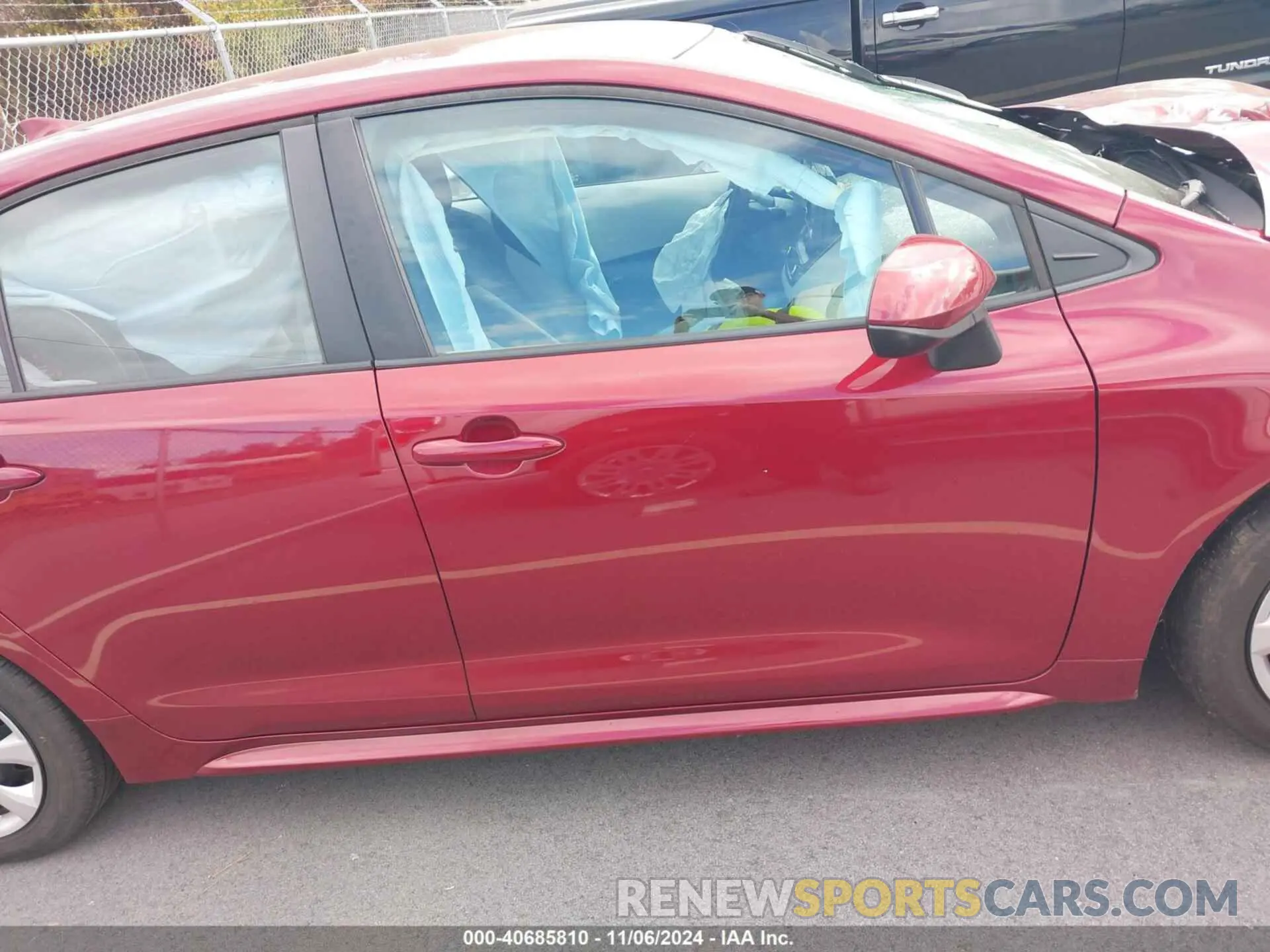 13 Photograph of a damaged car 5YFEPMAE1NP322212 TOYOTA COROLLA 2022