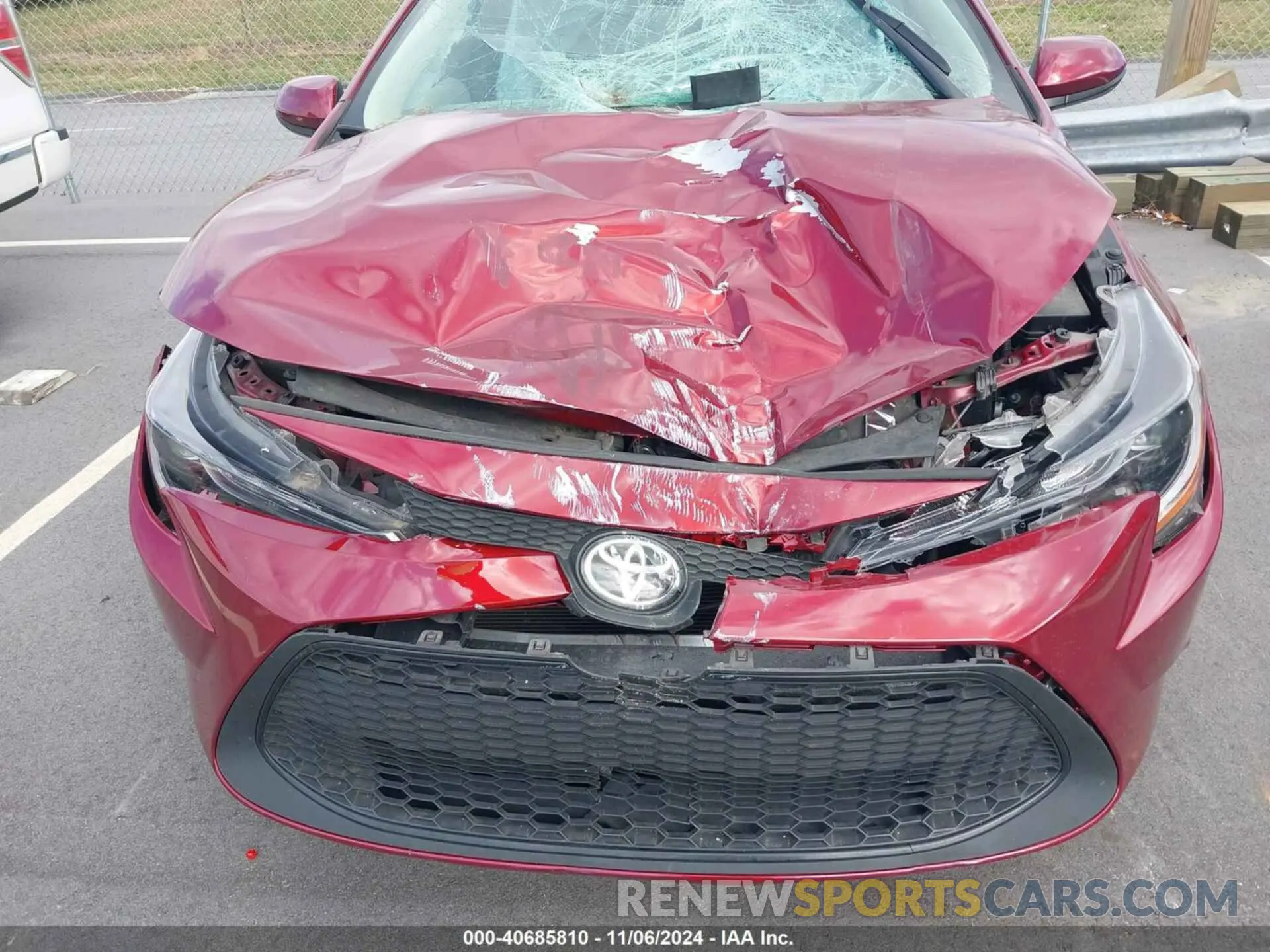 17 Photograph of a damaged car 5YFEPMAE1NP322212 TOYOTA COROLLA 2022