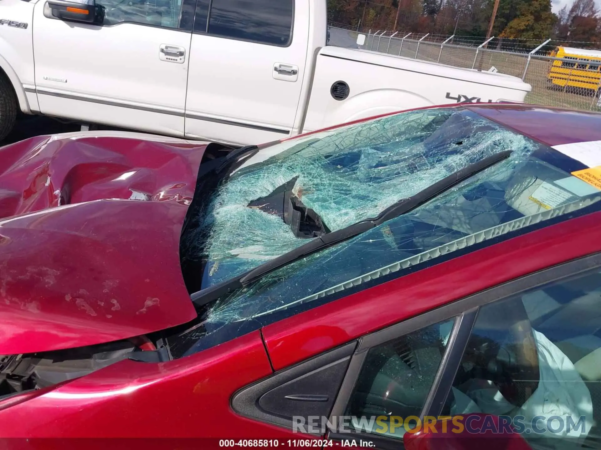 21 Photograph of a damaged car 5YFEPMAE1NP322212 TOYOTA COROLLA 2022