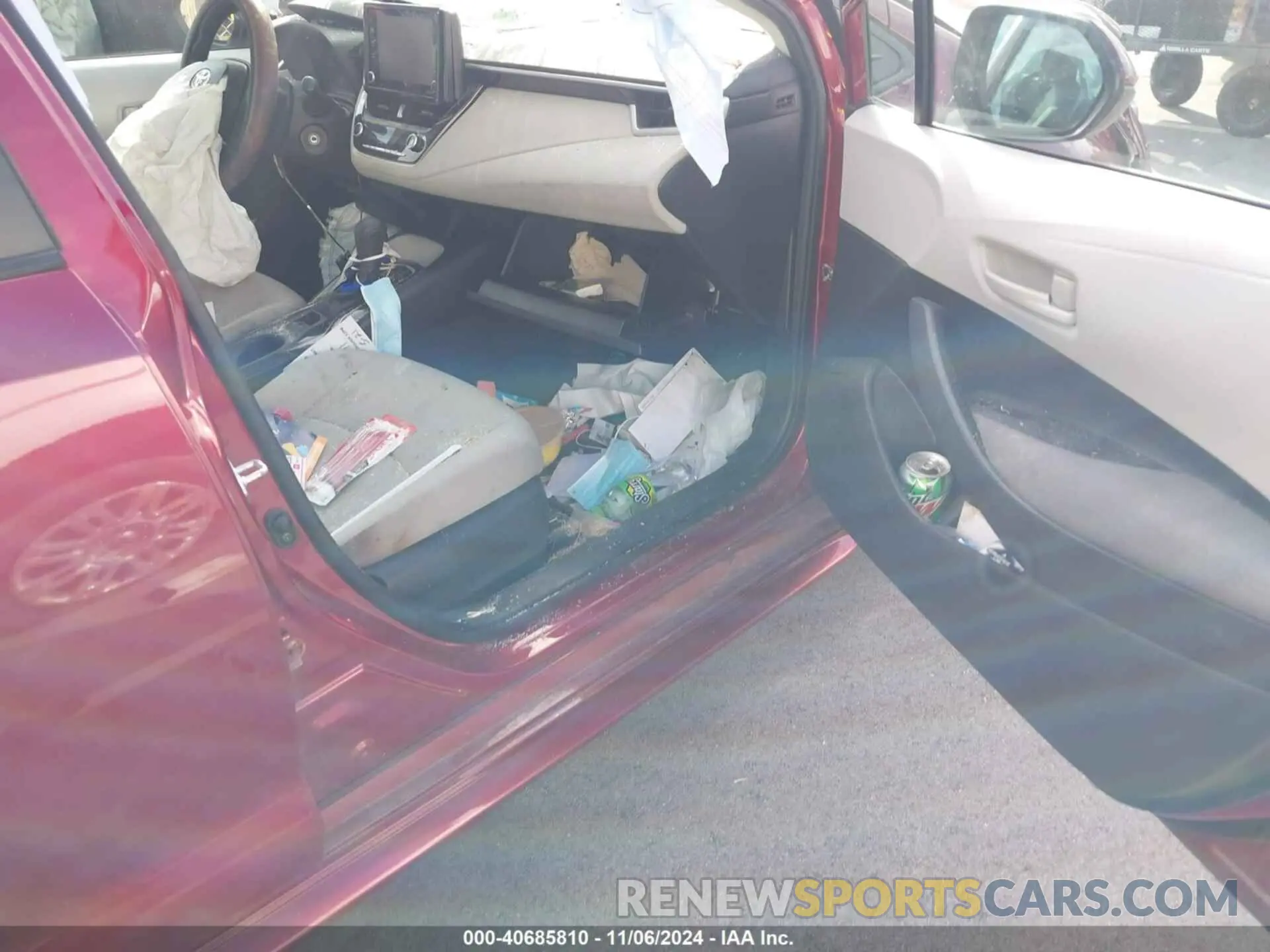 5 Photograph of a damaged car 5YFEPMAE1NP322212 TOYOTA COROLLA 2022