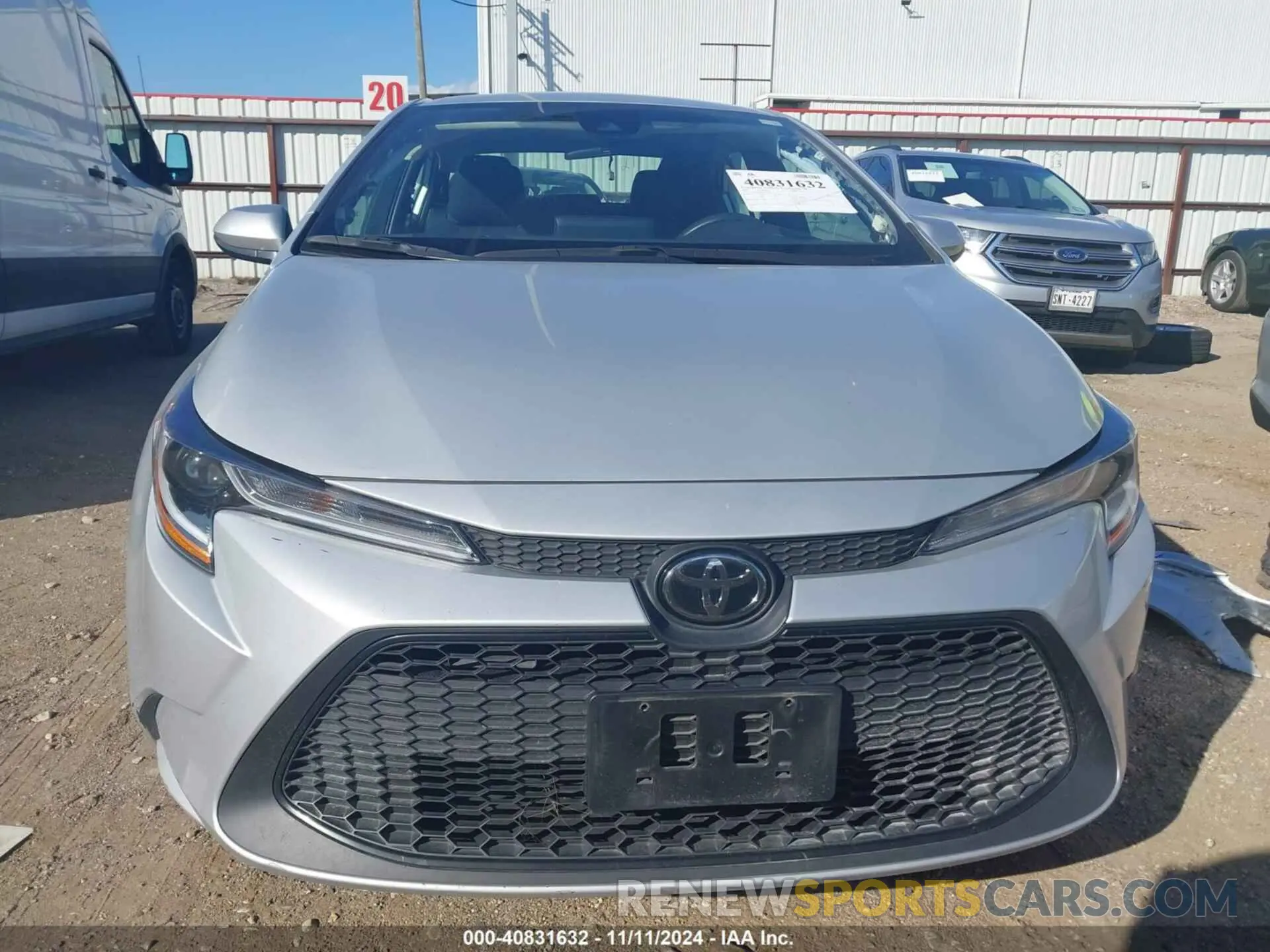 12 Photograph of a damaged car 5YFEPMAE1NP326034 TOYOTA COROLLA 2022