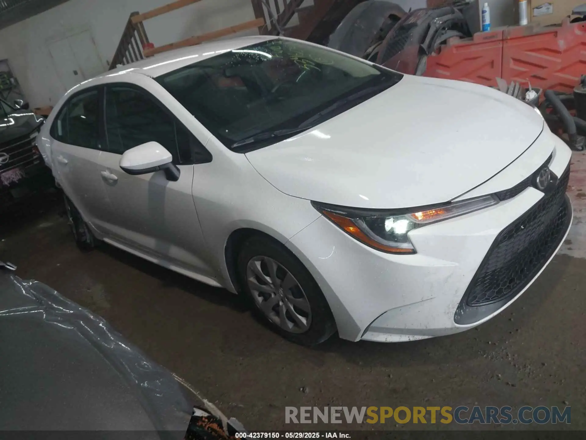 1 Photograph of a damaged car 5YFEPMAE1NP334604 TOYOTA COROLLA 2022
