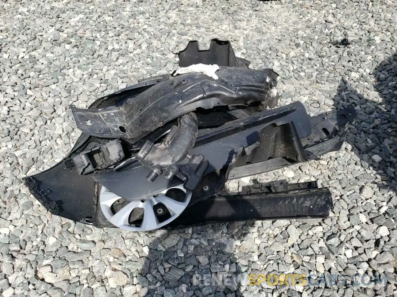 12 Photograph of a damaged car 5YFEPMAE1NP335655 TOYOTA COROLLA 2022