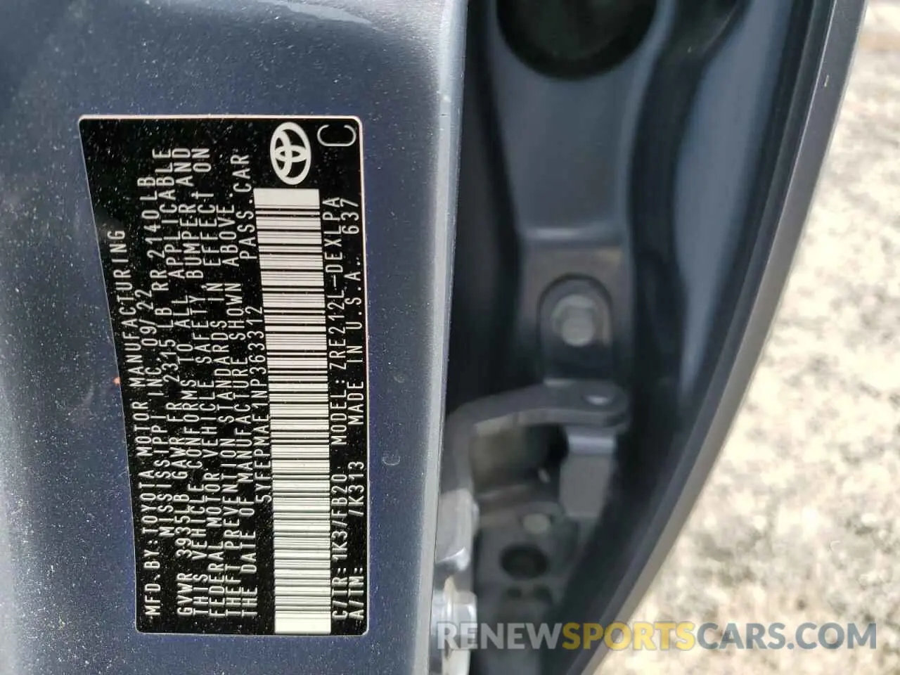 13 Photograph of a damaged car 5YFEPMAE1NP363312 TOYOTA COROLLA 2022